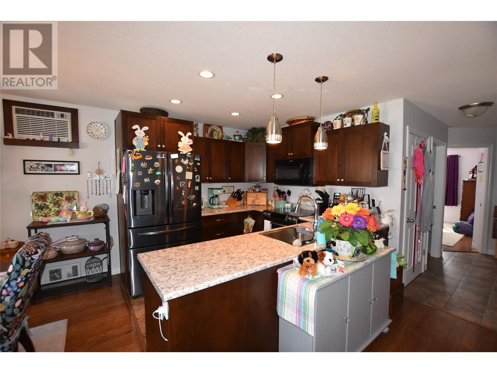 












672 Cougar Street

,
Vernon,




British Columbia
V1H2A1

