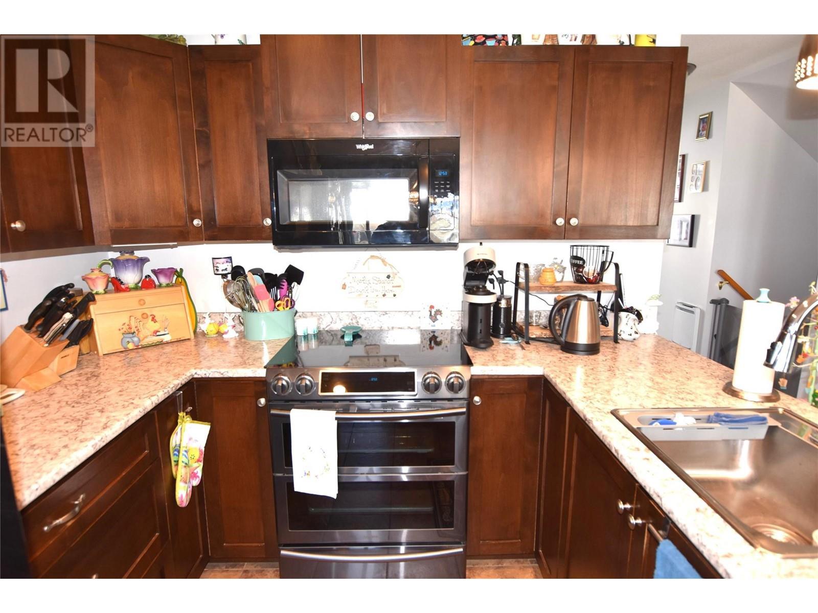 












672 Cougar Street

,
Vernon,




British Columbia
V1H2A1

