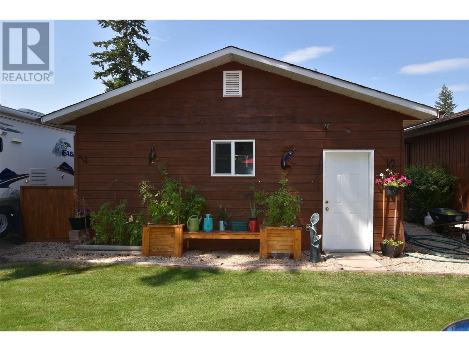 












450 Ibis Avenue

,
Vernon,




British Columbia
V1H2A1

