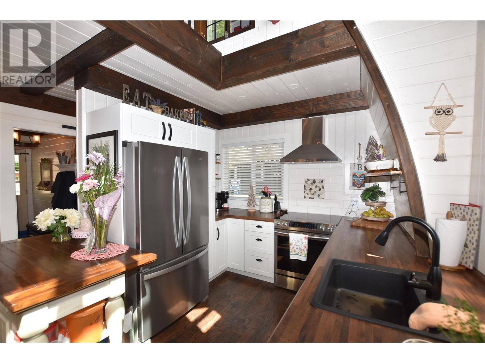 












39 Brewer Trail

,
Vernon,




British Columbia
V1H2G6

