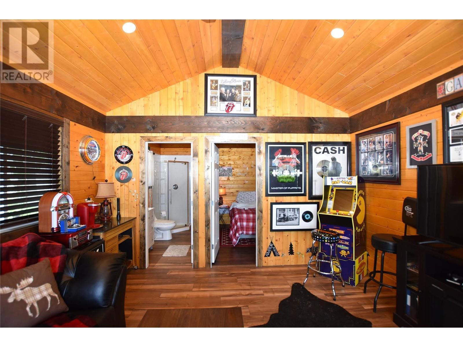 












39 Brewer Trail

,
Vernon,




British Columbia
V1H2G6


