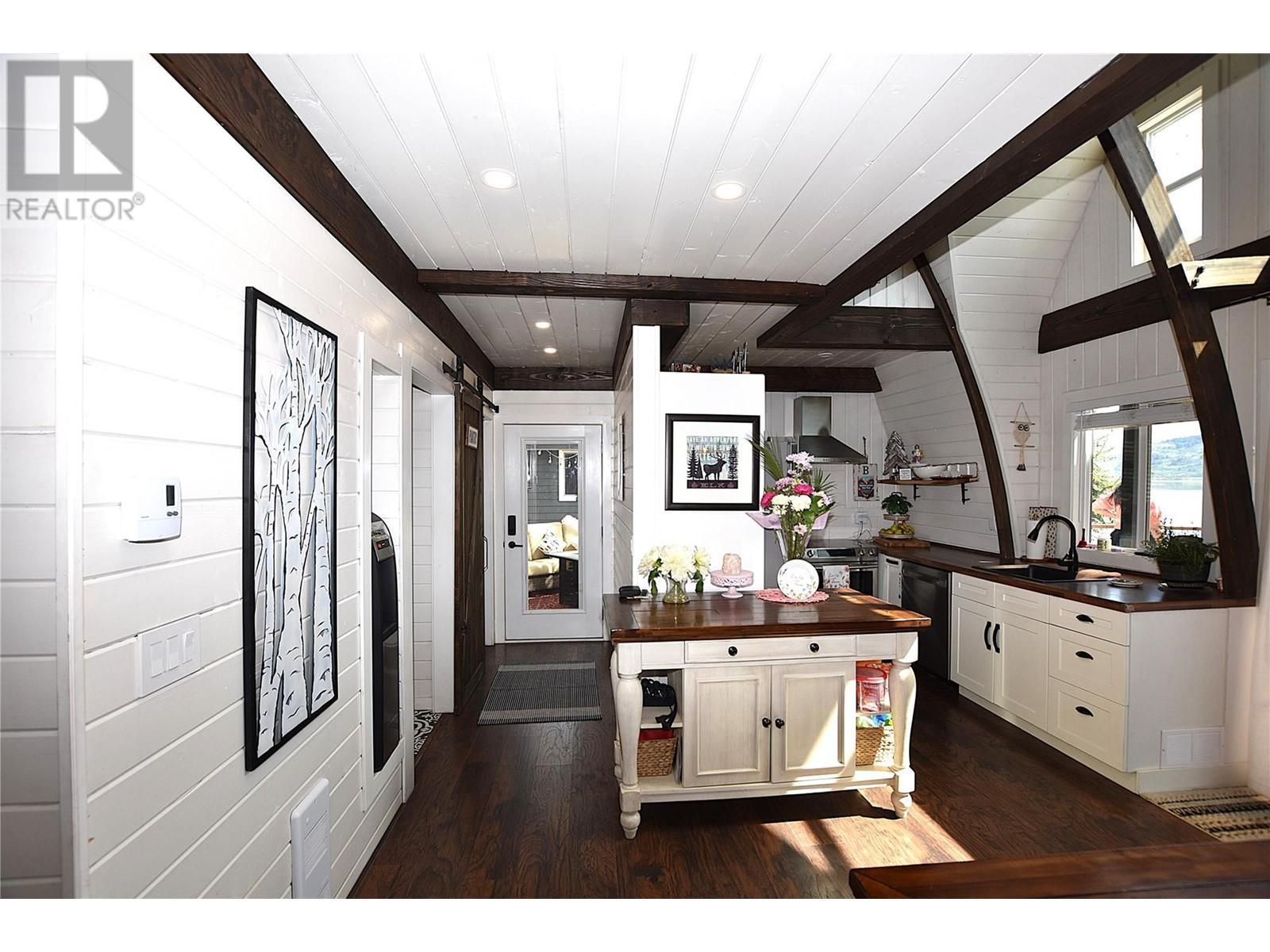 












39 Brewer Trail

,
Vernon,




British Columbia
V1H2G6

