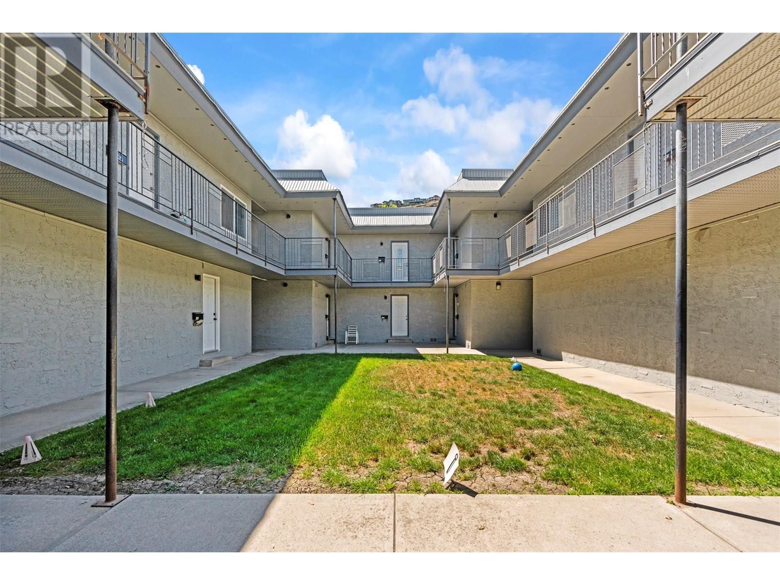 












4101 Alexis Park Drive Unit# 103

,
Vernon,




British Columbia
V1T6H2

