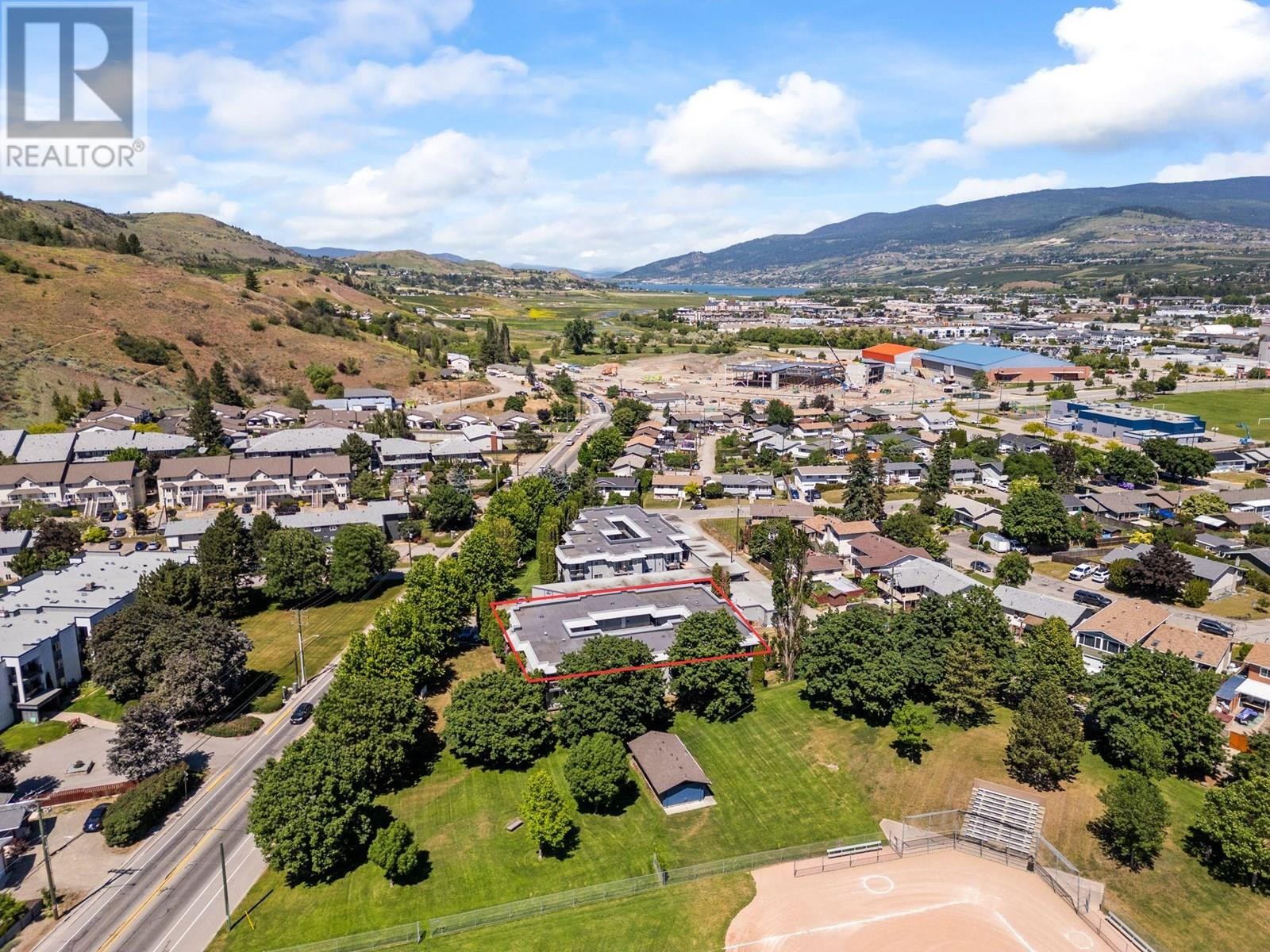 












4101 Alexis Park Drive Unit# 103

,
Vernon,




British Columbia
V1T6H2

