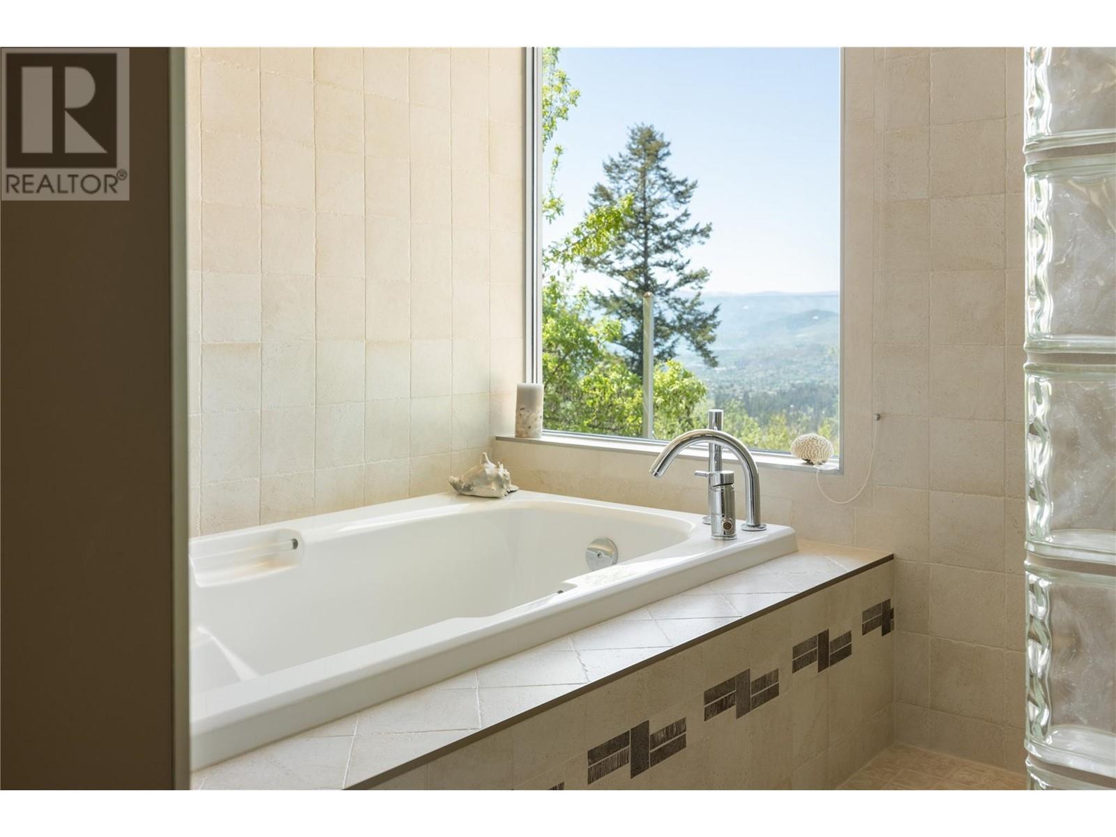 












5454 Kingsview Road

,
Vernon,




British Columbia
V1B3J5

