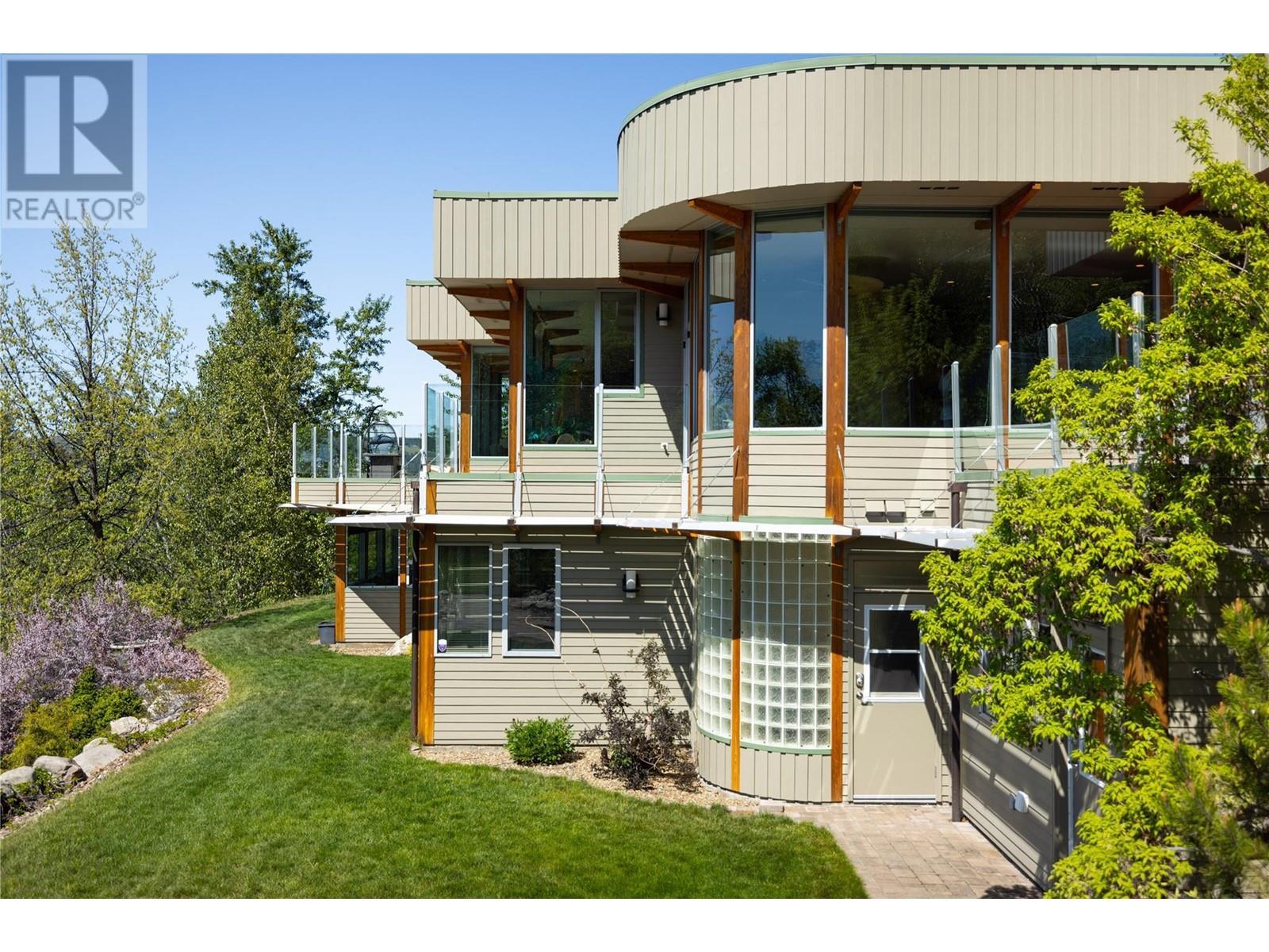 












5454 Kingsview Road

,
Vernon,




British Columbia
V1B3J5

