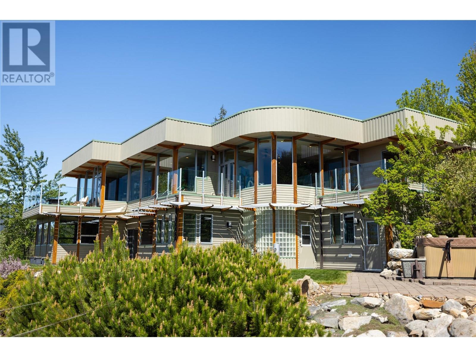 












5454 Kingsview Road

,
Vernon,




British Columbia
V1B3J5

