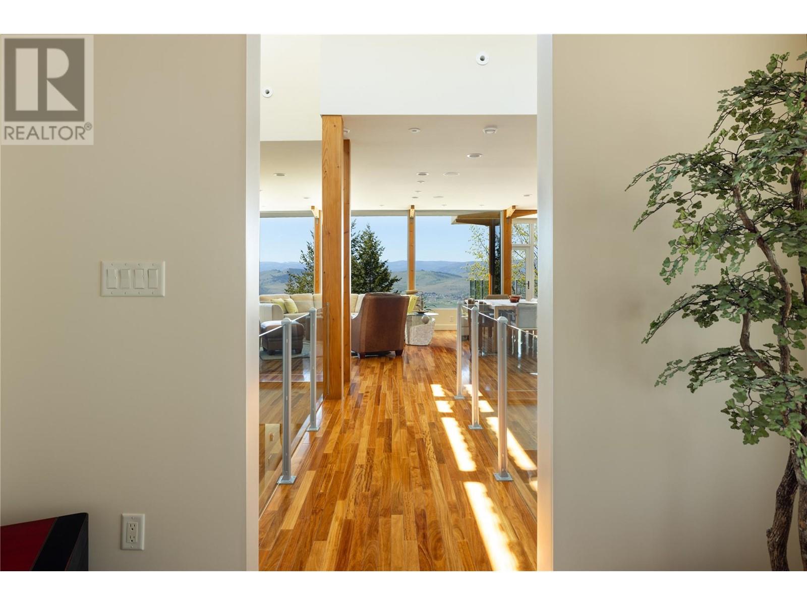 












5454 Kingsview Road

,
Vernon,




British Columbia
V1B3J5


