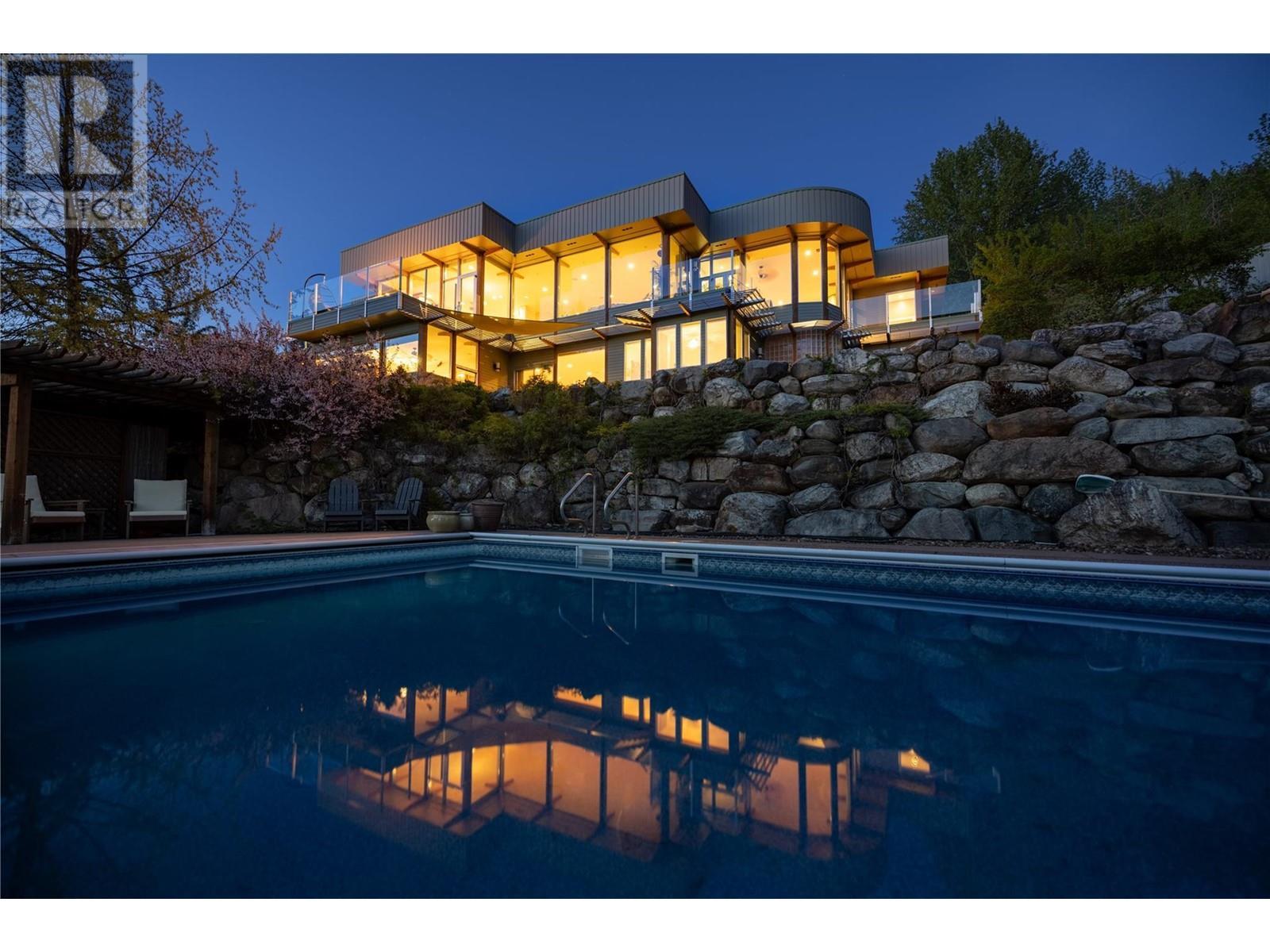 












5454 Kingsview Road

,
Vernon,




British Columbia
V1B3J5

