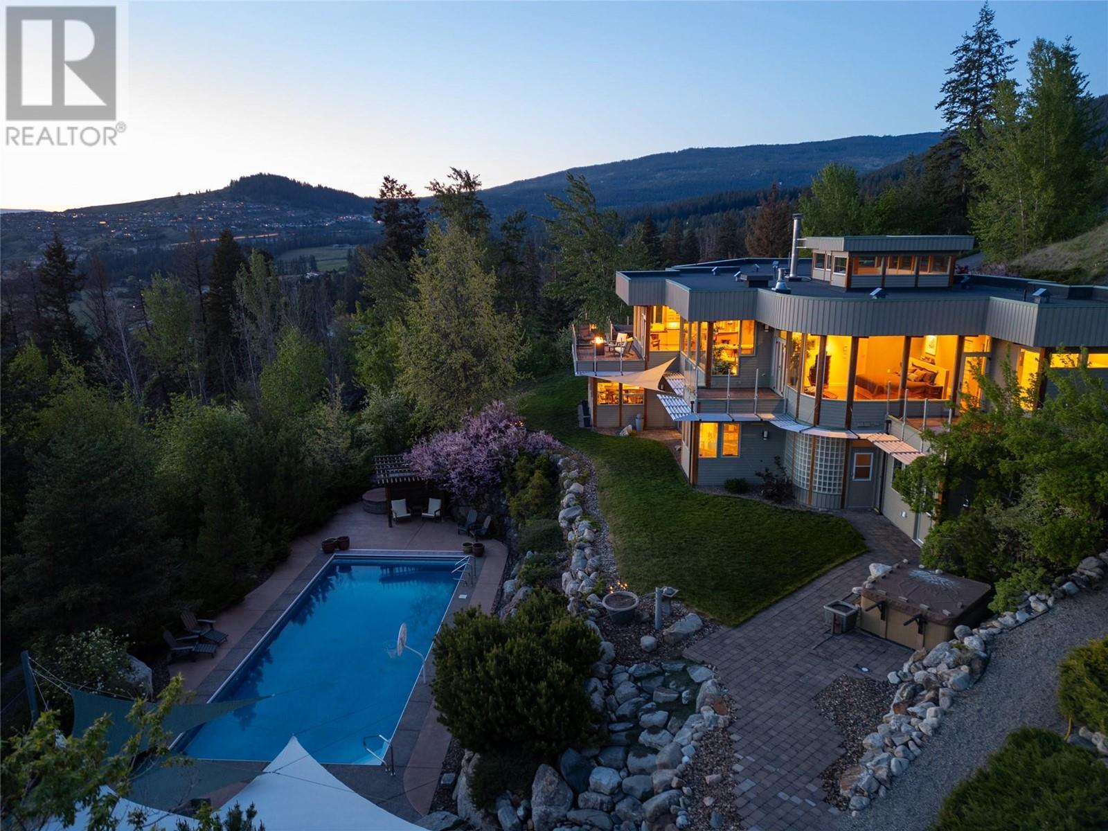 












5454 Kingsview Road

,
Vernon,




British Columbia
V1B3J5

