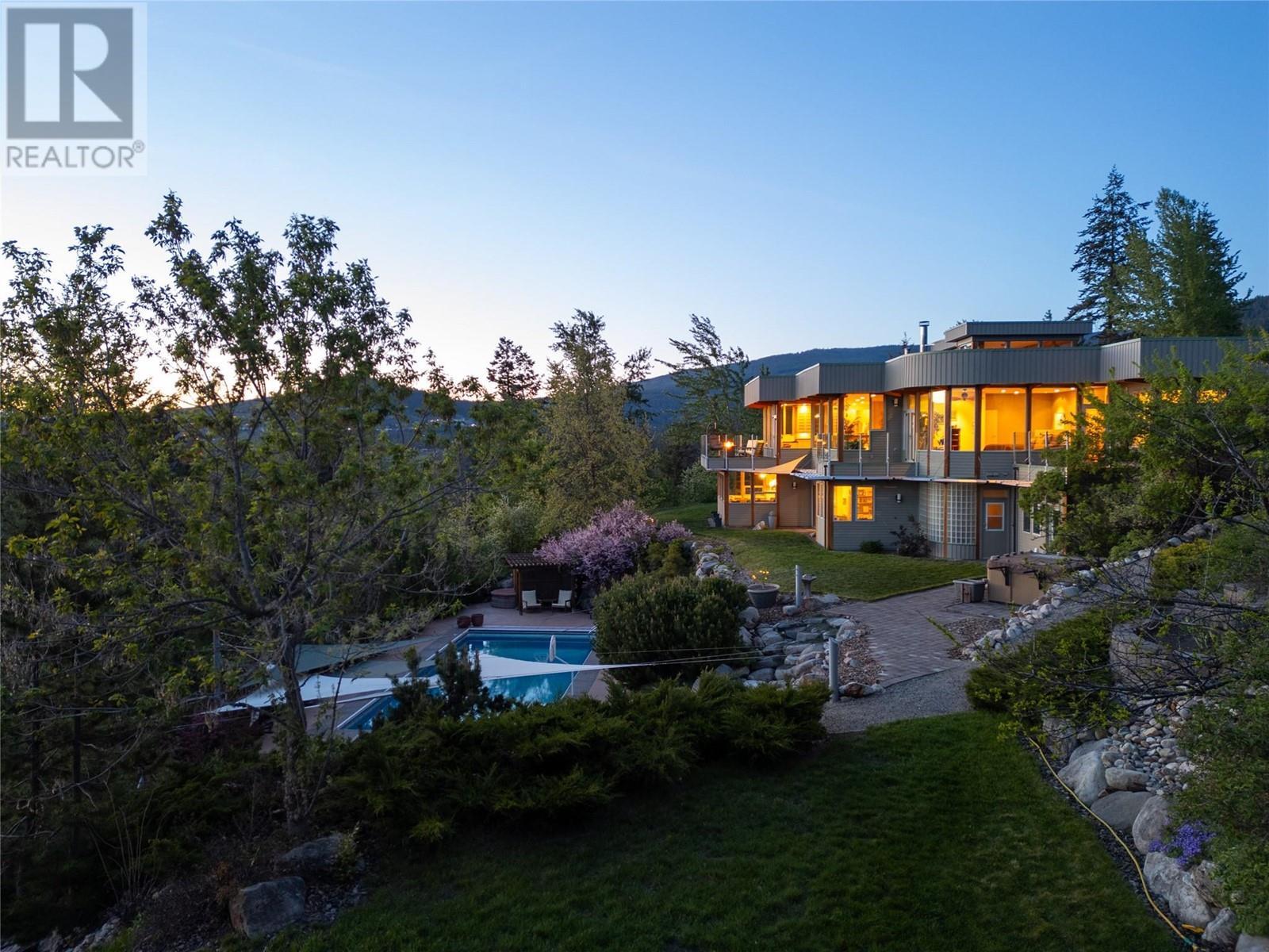 












5454 Kingsview Road

,
Vernon,




British Columbia
V1B3J5

