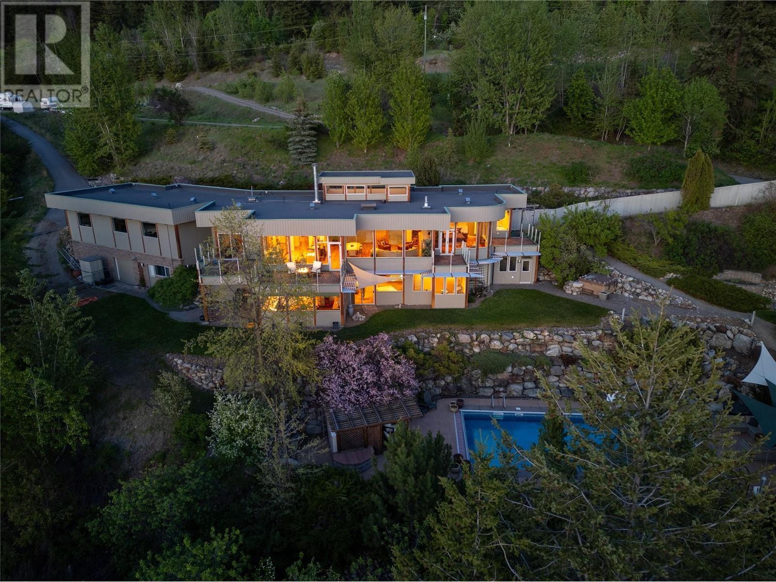 












5454 Kingsview Road

,
Vernon,




British Columbia
V1B3J5


