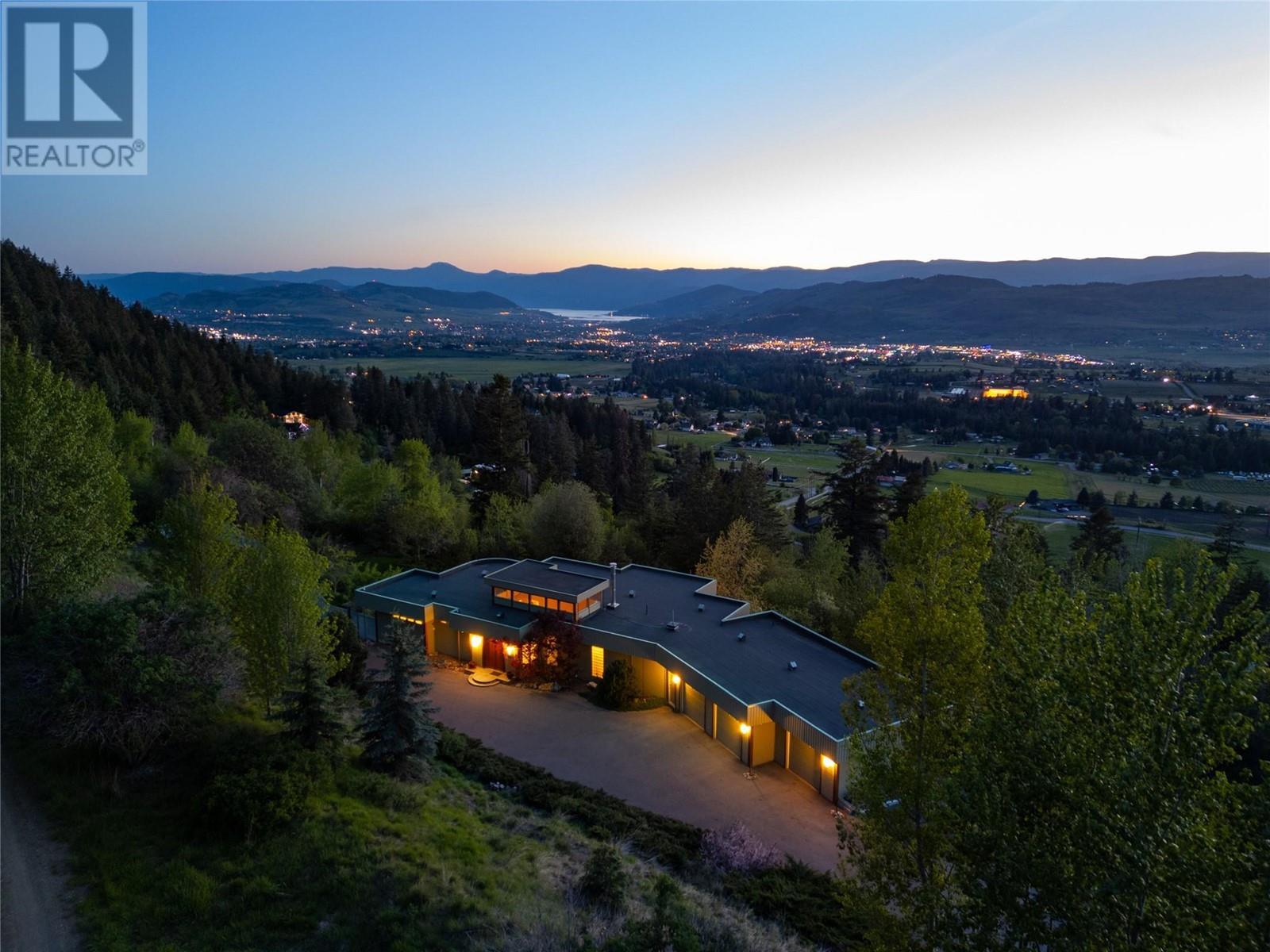 












5454 Kingsview Road

,
Vernon,




British Columbia
V1B3J5

