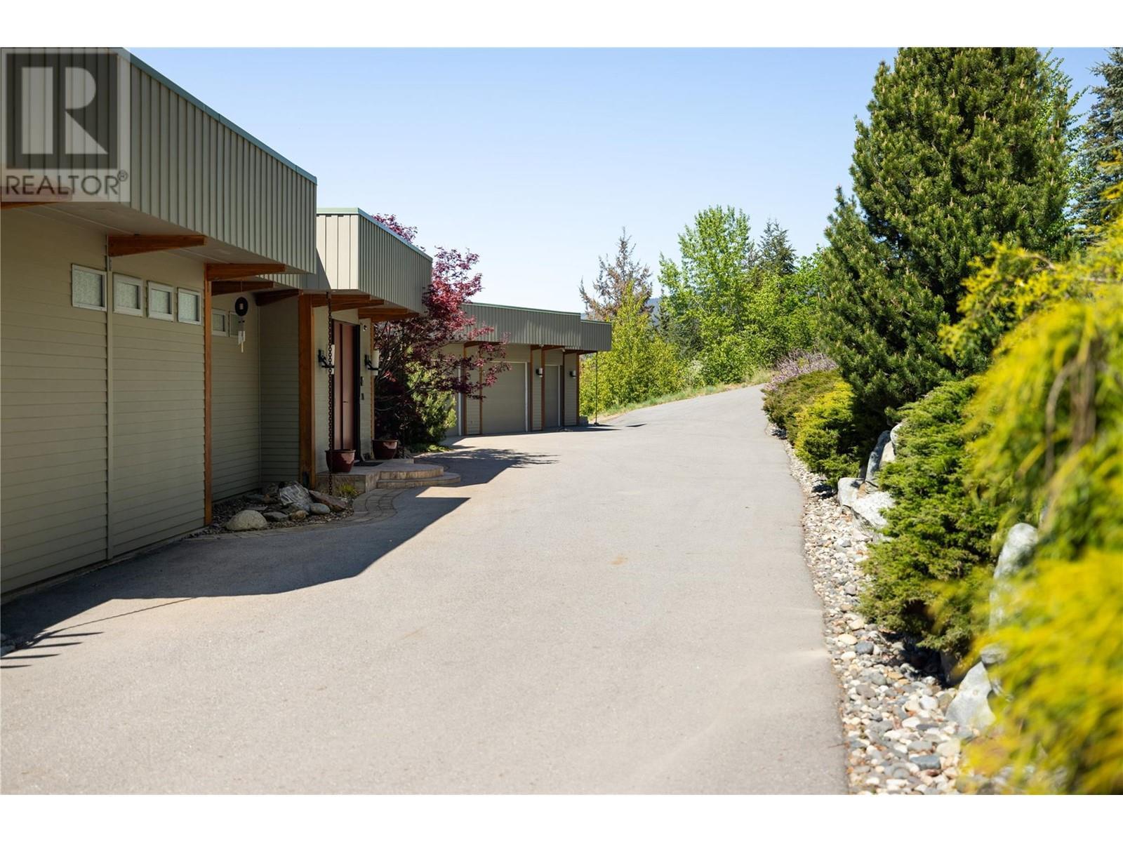 












5454 Kingsview Road

,
Vernon,




British Columbia
V1B3J5

