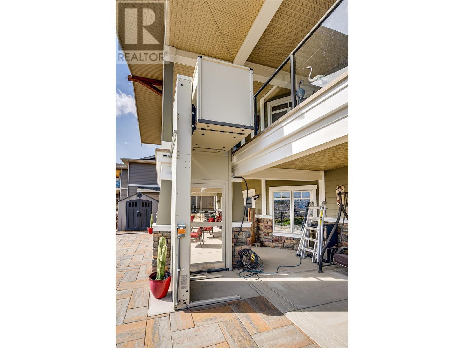 












3721 Razorback Court

,
Vernon,




British Columbia
V1T9W4

