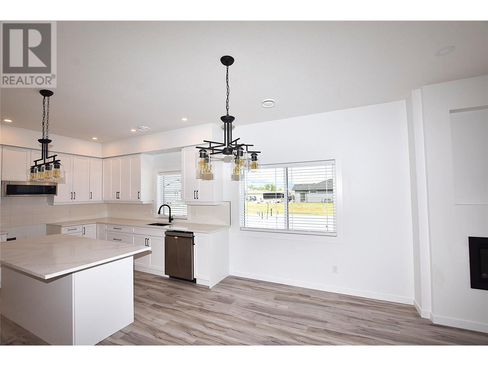 












592 Nighthawk Avenue

,
Vernon,




British Columbia
V1H2A1


