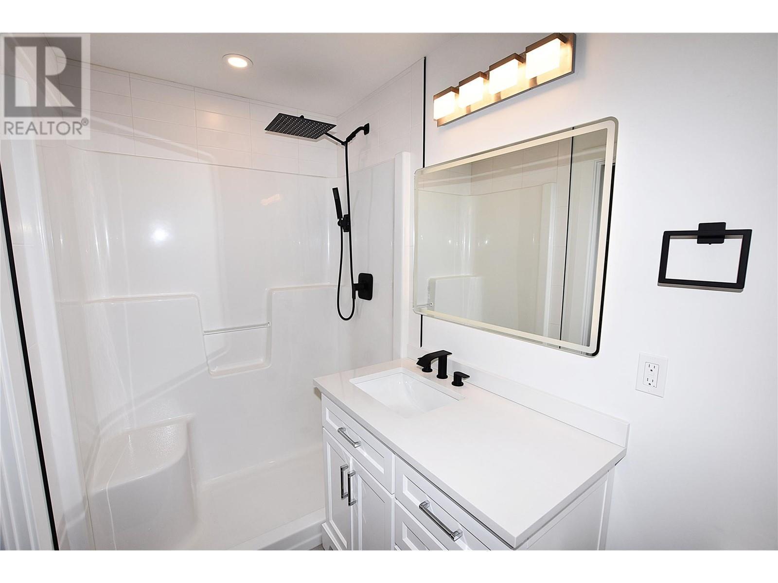 












592 Nighthawk Avenue

,
Vernon,




British Columbia
V1H2A1


