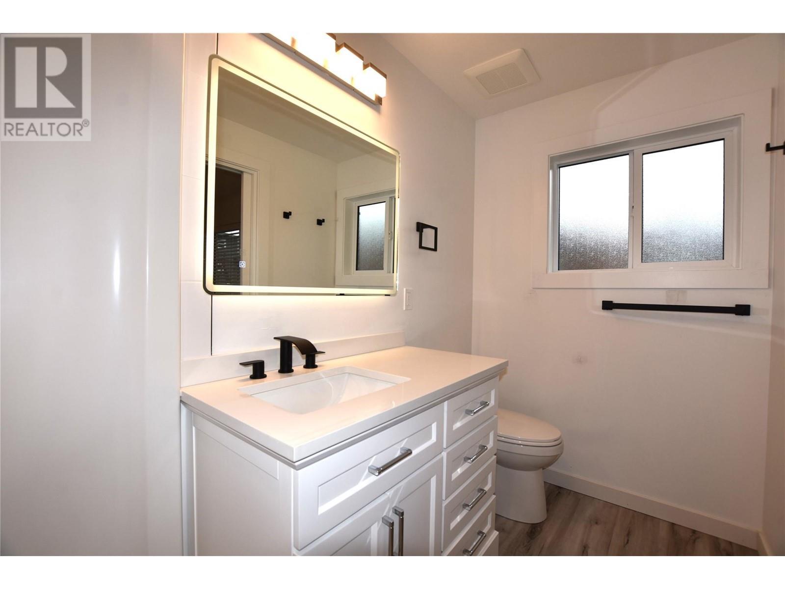 












592 Nighthawk Avenue

,
Vernon,




British Columbia
V1H2A1

