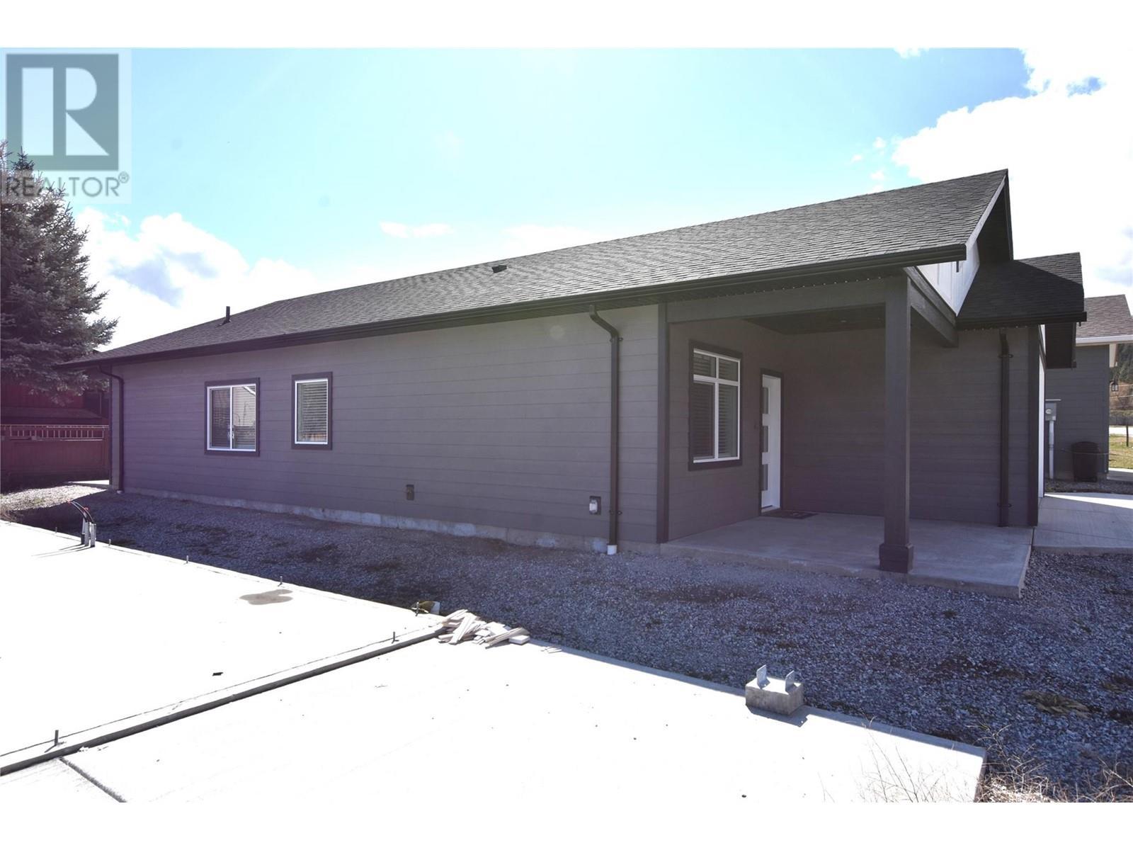 












592 Nighthawk Avenue

,
Vernon,




British Columbia
V1H2A1

