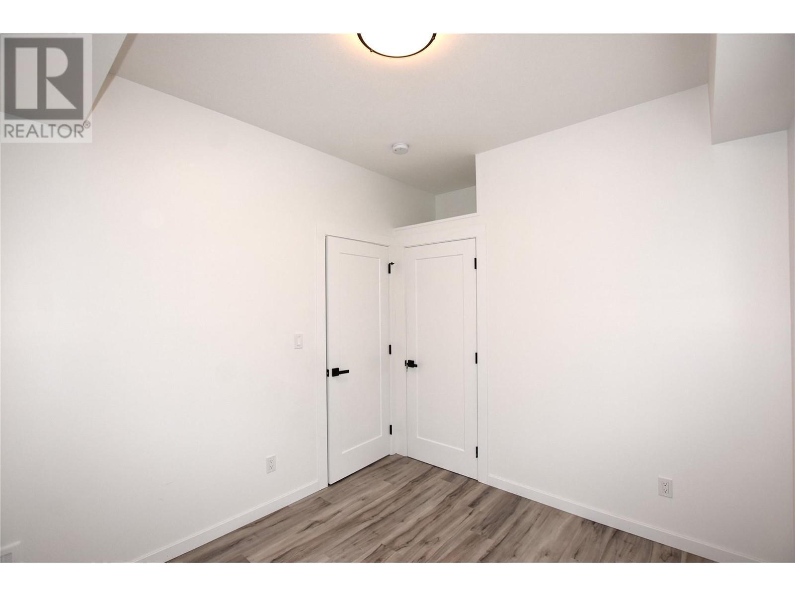 












592 Nighthawk Avenue

,
Vernon,




British Columbia
V1H2A1

