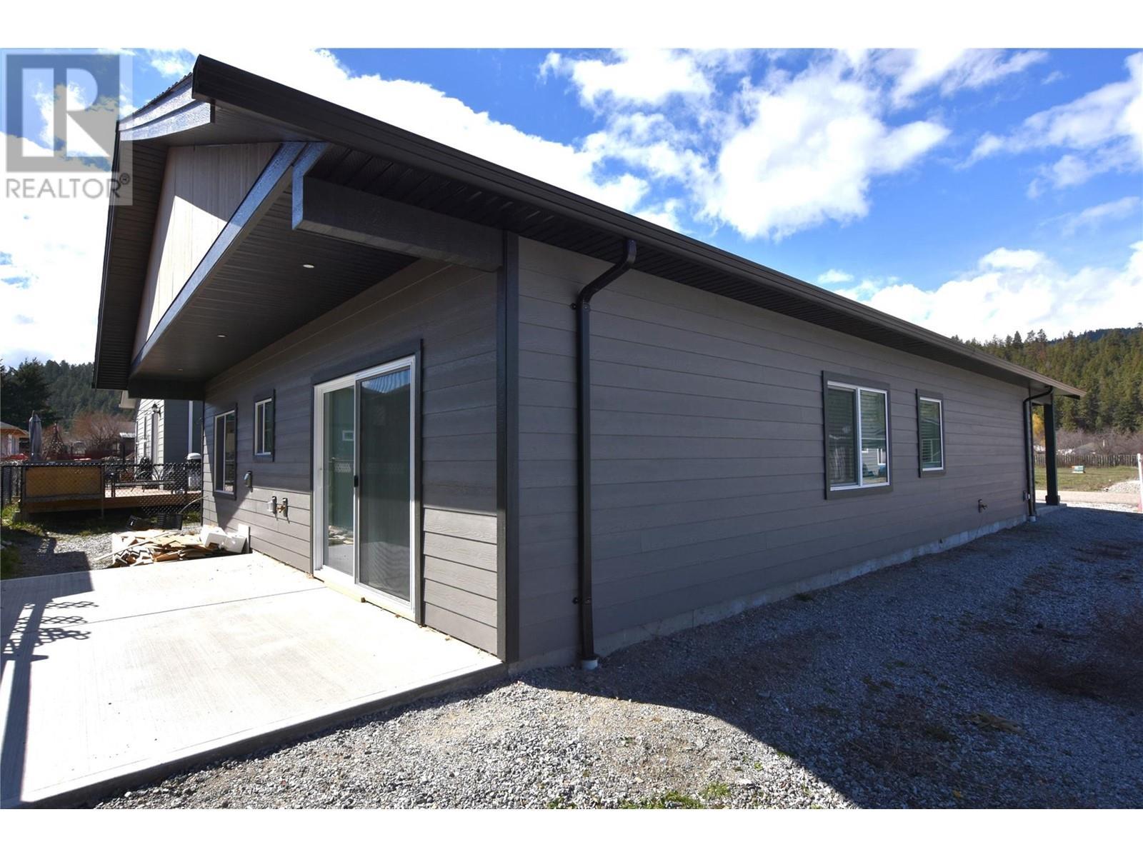 












592 Nighthawk Avenue

,
Vernon,




British Columbia
V1H2A1

