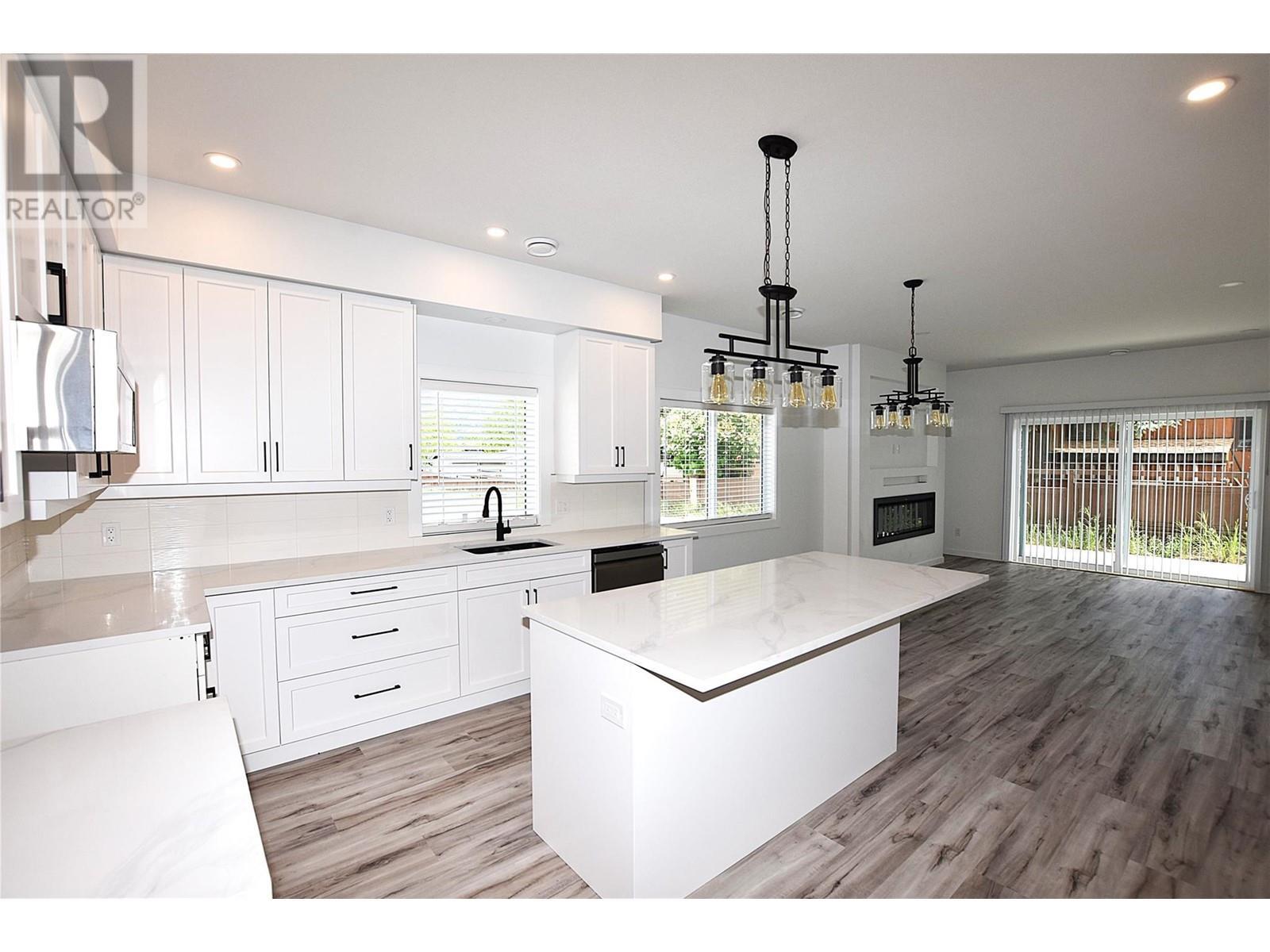 












592 Nighthawk Avenue

,
Vernon,




British Columbia
V1H2A1

