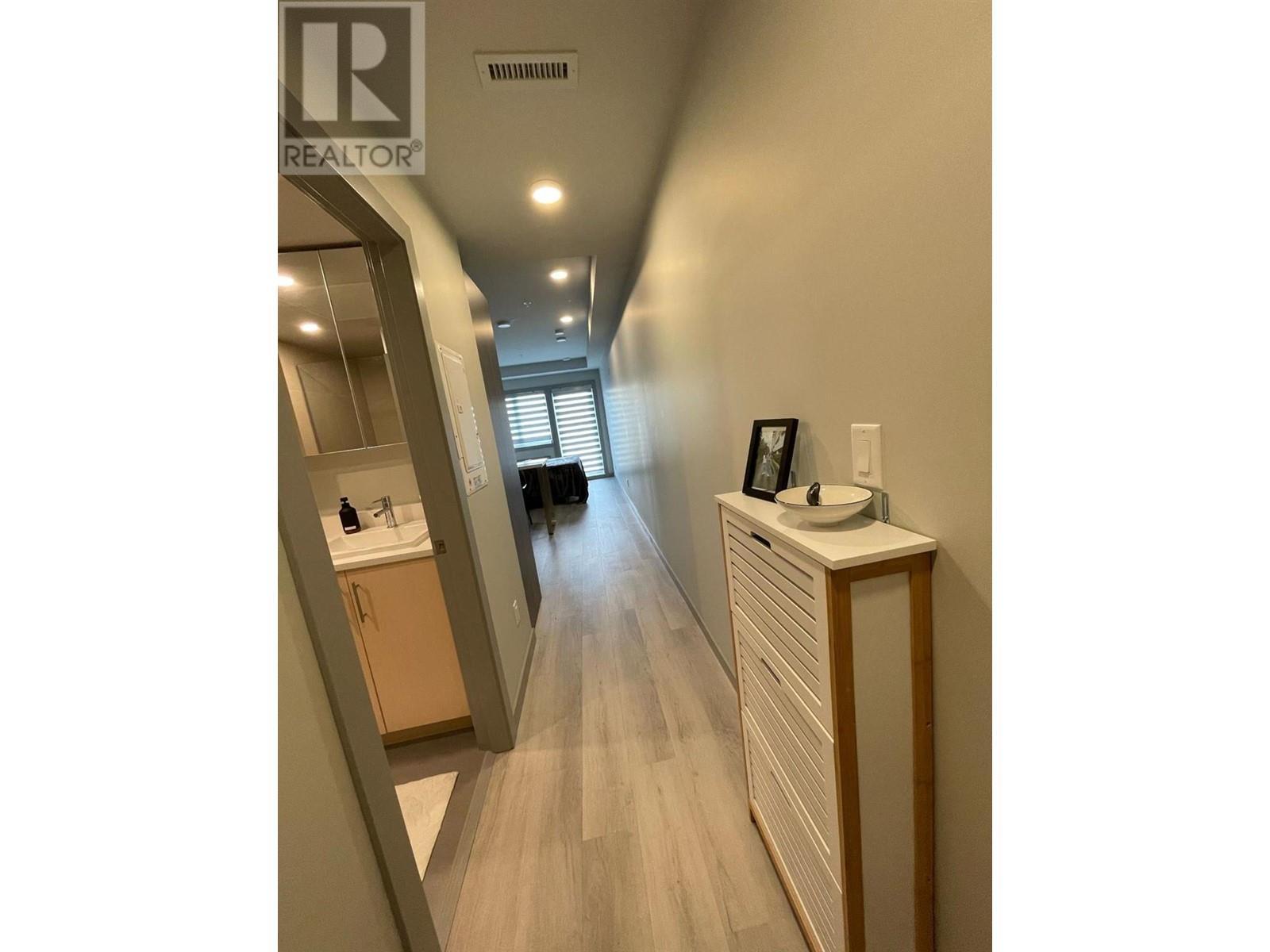 












345 DOUGALL Road N Unit# 215

,
Kelowna,




British Columbia
V1X3K8

