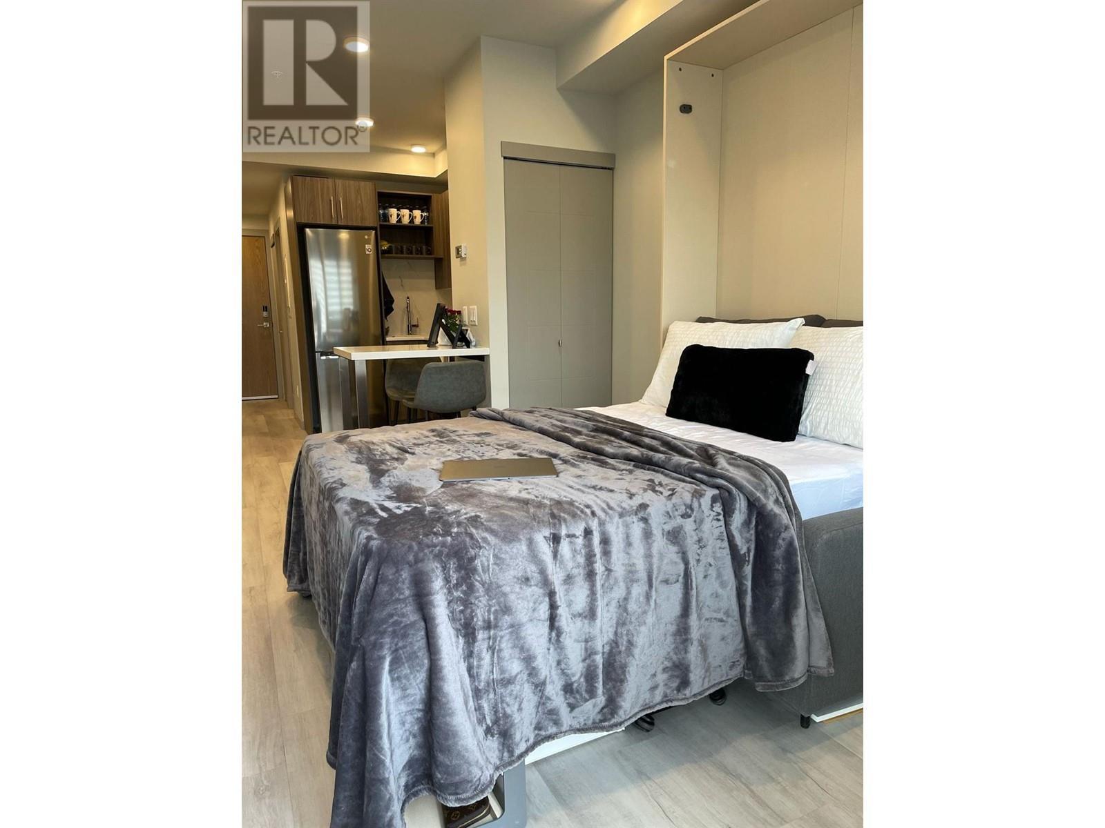 












345 DOUGALL Road N Unit# 215

,
Kelowna,




British Columbia
V1X3K8

