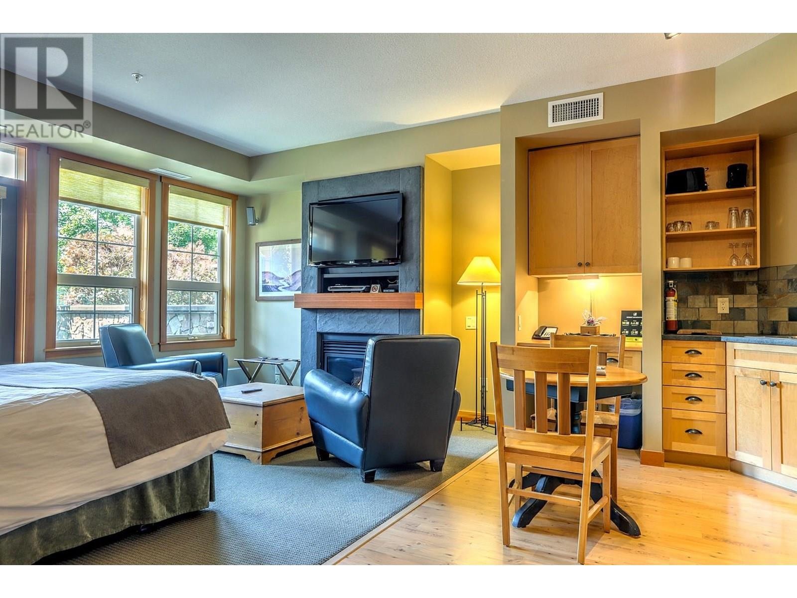 












107 Village Centre Court Unit# 116

,
Vernon,







British Columbia
V1H1Y8

