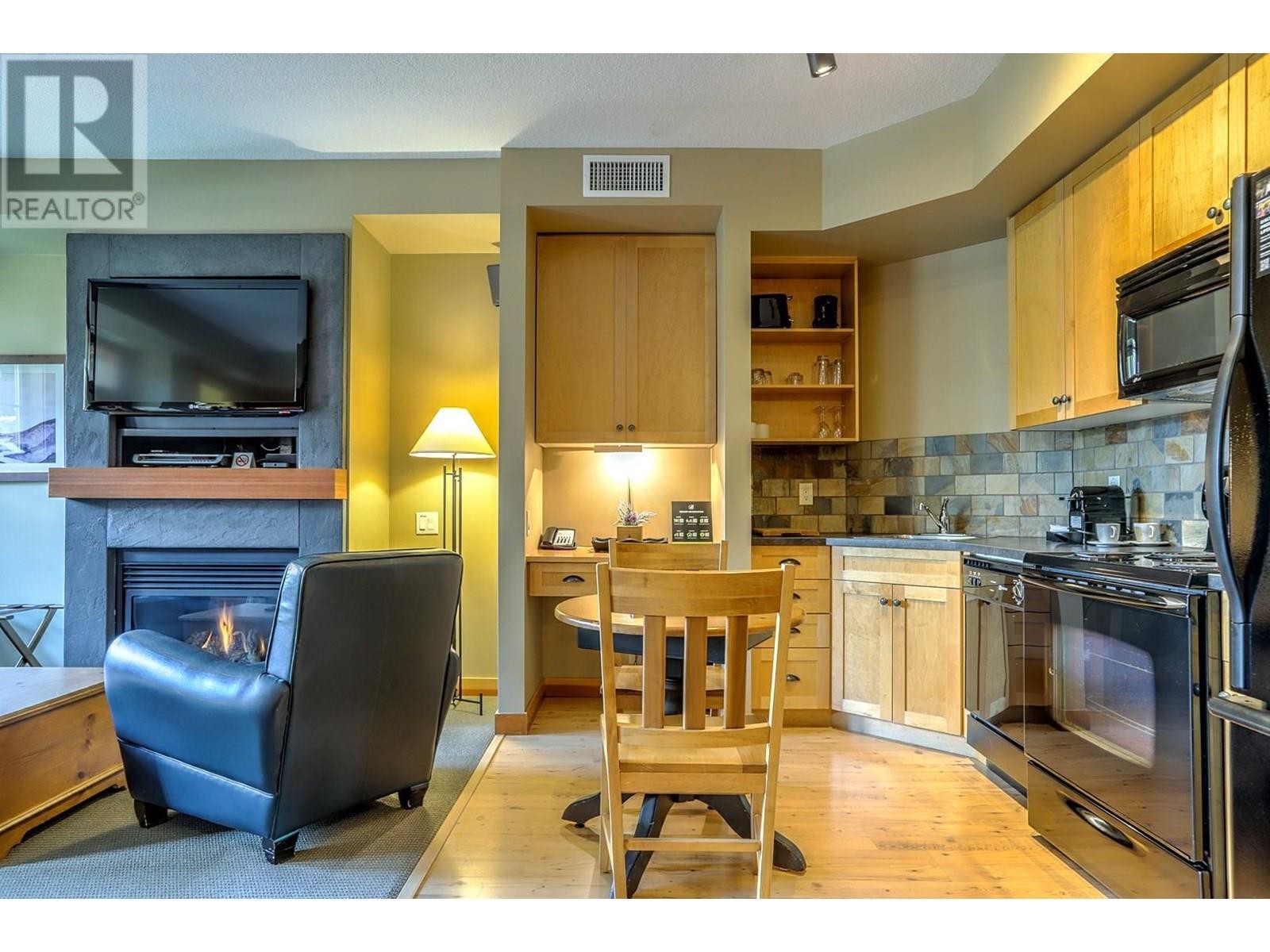 












107 Village Centre Court Unit# 116

,
Vernon,







British Columbia
V1H1Y8

