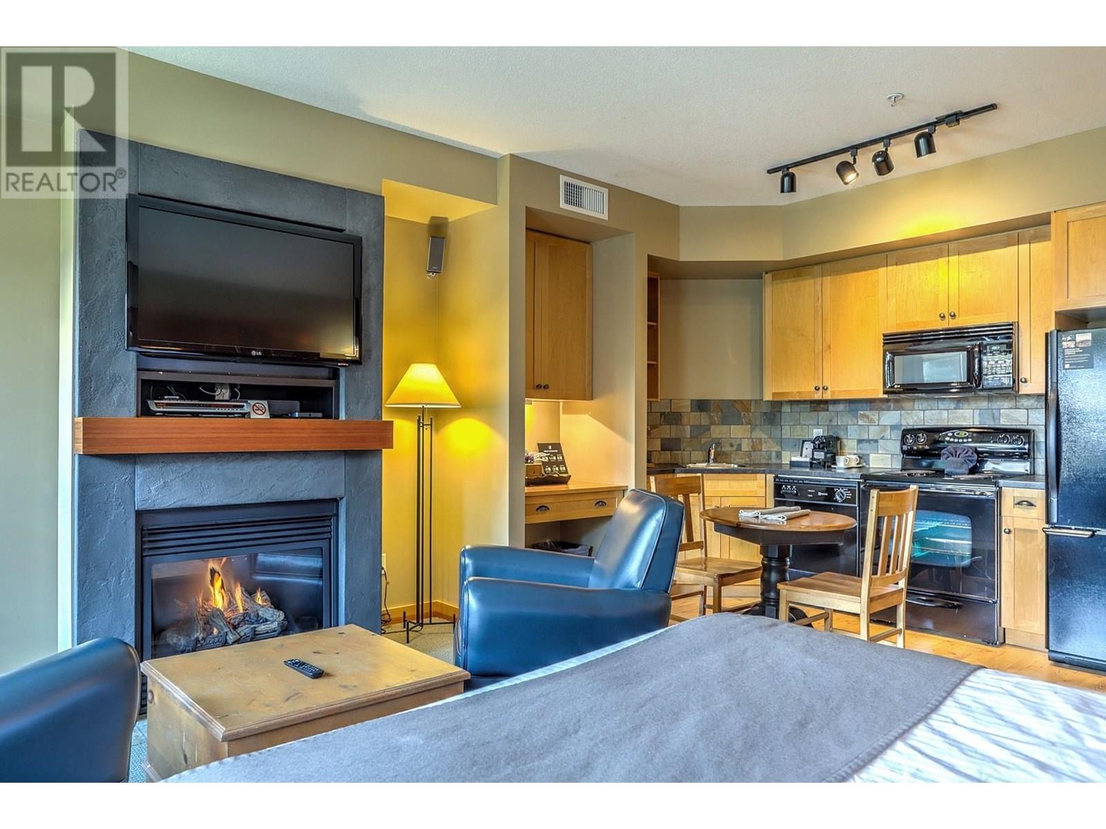 












107 Village Centre Court Unit# 116

,
Vernon,







British Columbia
V1H1Y8


