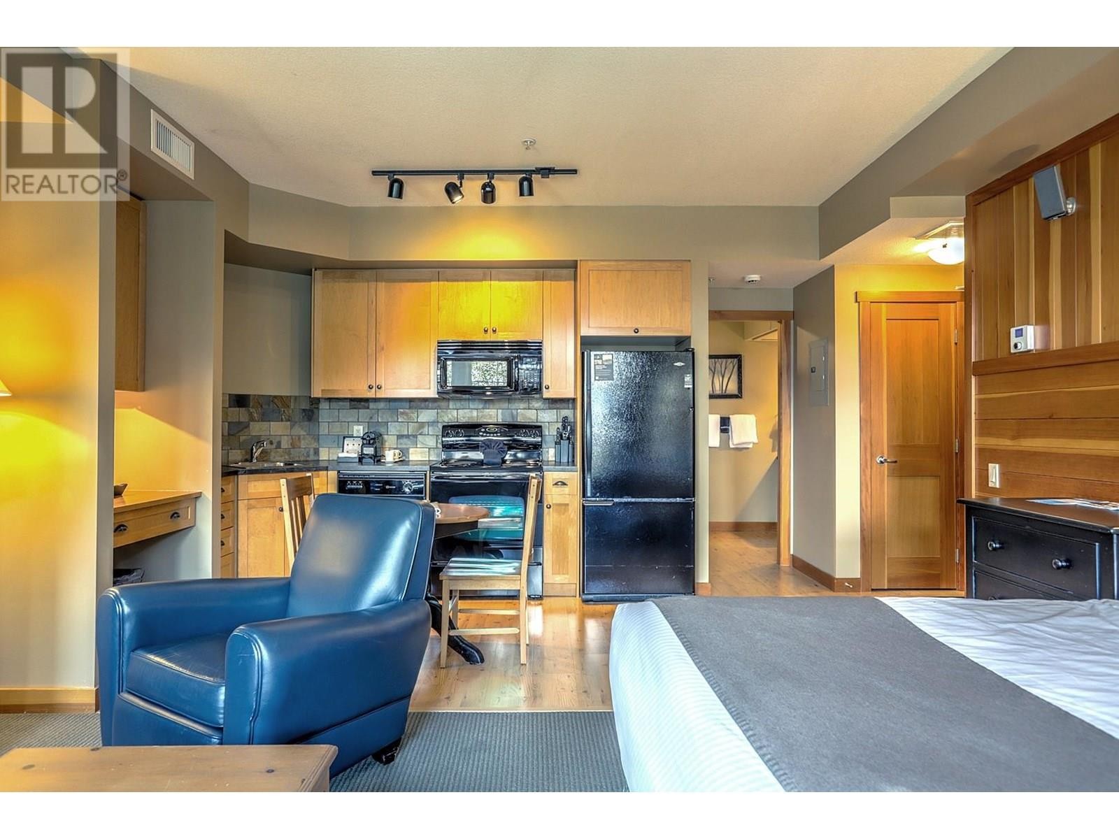 












107 Village Centre Court Unit# 116

,
Vernon,







British Columbia
V1H1Y8

