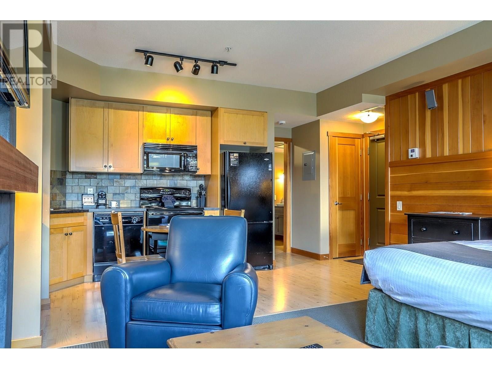 












107 Village Centre Court Unit# 116

,
Vernon,







British Columbia
V1H1Y8


