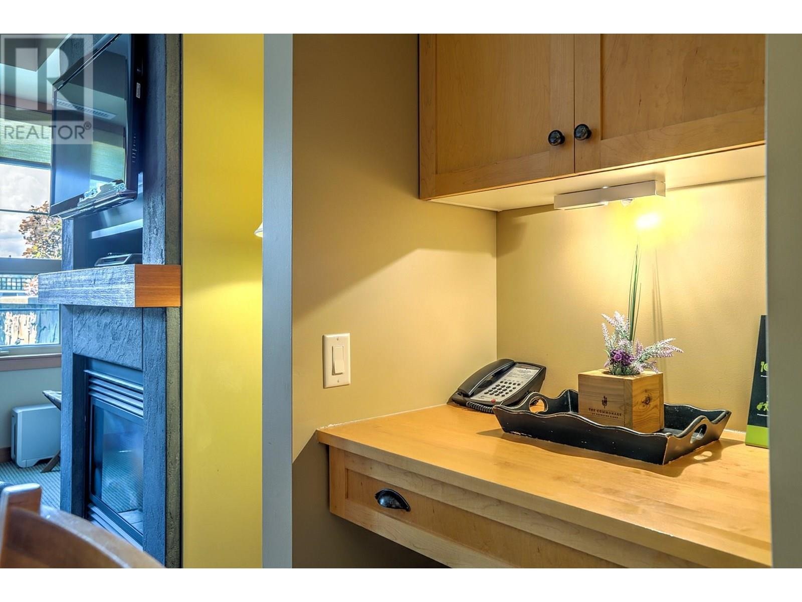 












107 Village Centre Court Unit# 116

,
Vernon,







British Columbia
V1H1Y8

