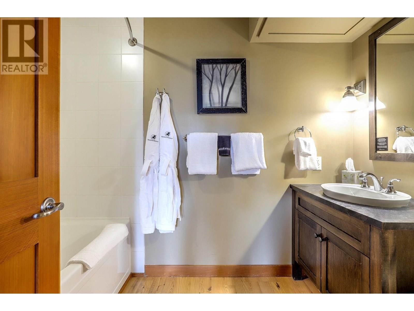 












107 Village Centre Court Unit# 116

,
Vernon,







British Columbia
V1H1Y8

