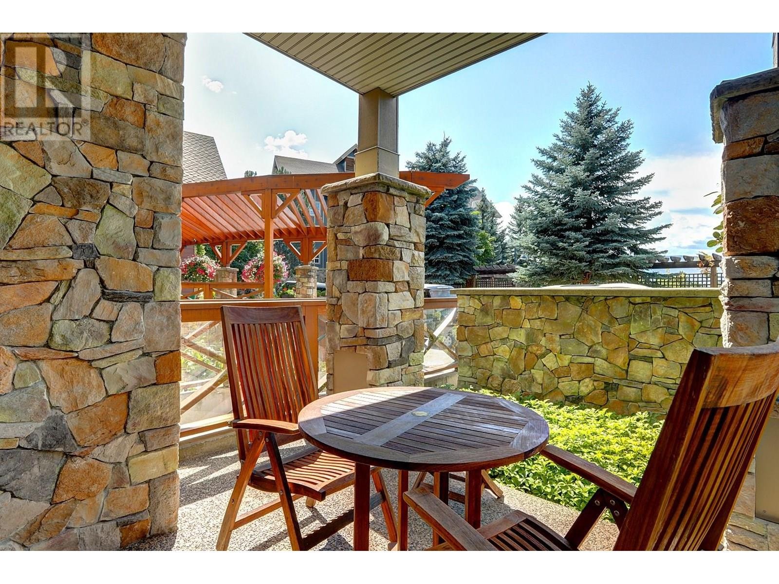 












107 Village Centre Court Unit# 116

,
Vernon,







British Columbia
V1H1Y8

