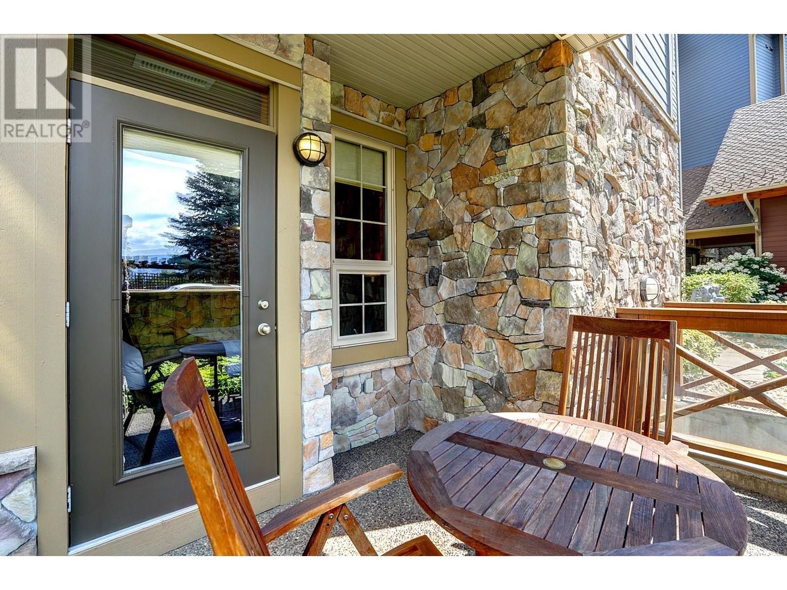 












107 Village Centre Court Unit# 116

,
Vernon,







British Columbia
V1H1Y8


