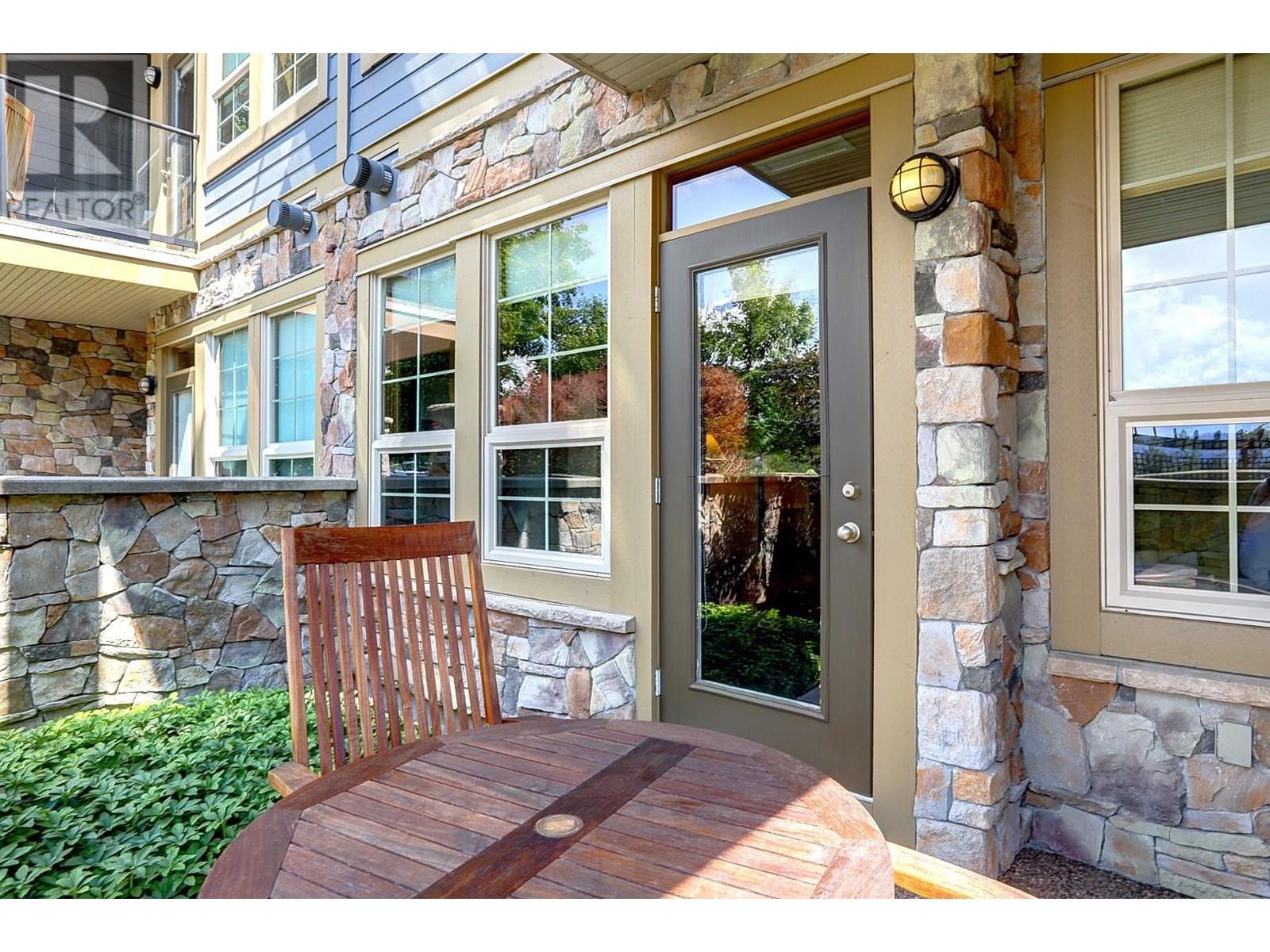 












107 Village Centre Court Unit# 116

,
Vernon,







British Columbia
V1H1Y8

