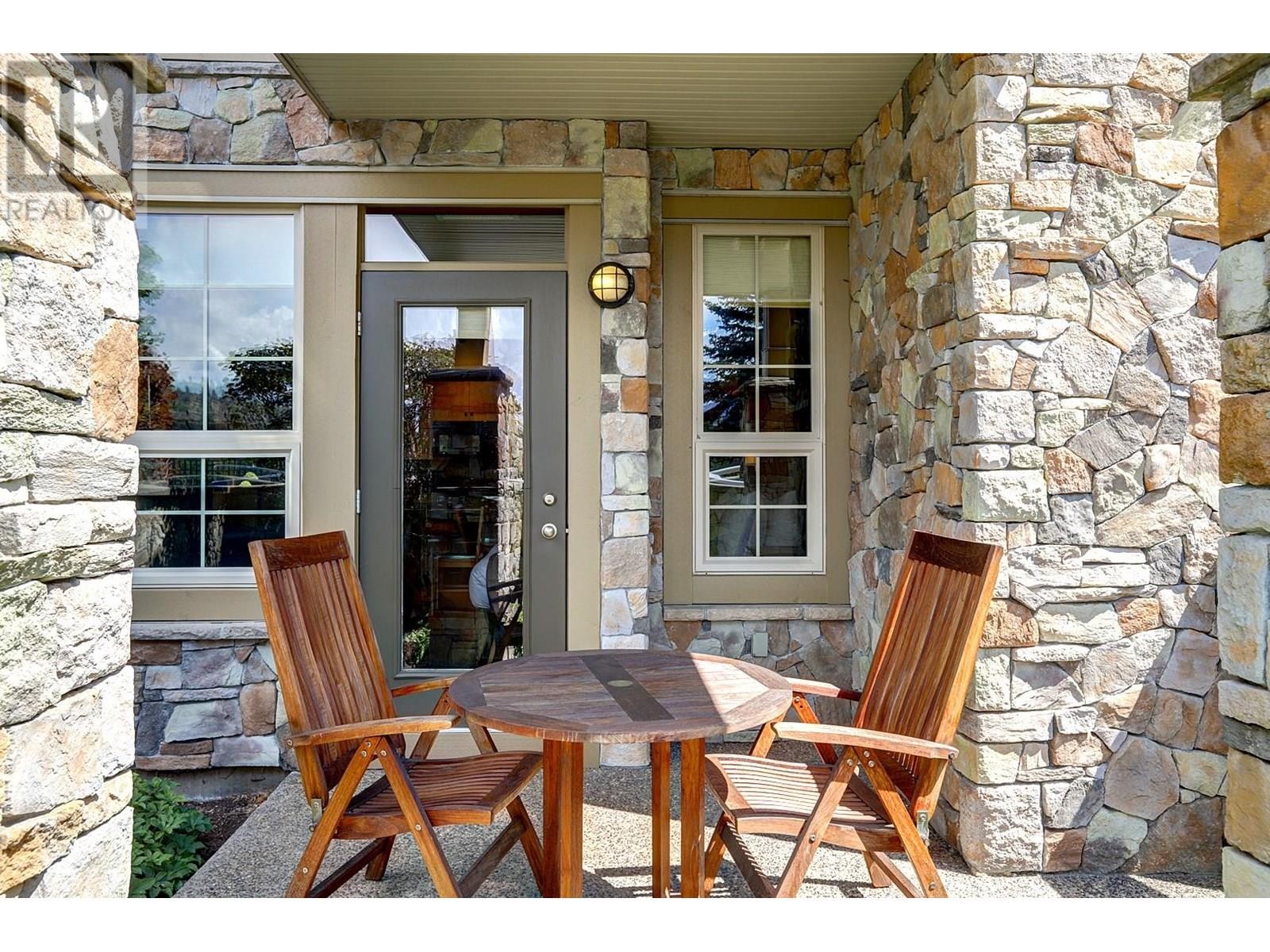 












107 Village Centre Court Unit# 116

,
Vernon,







British Columbia
V1H1Y8

