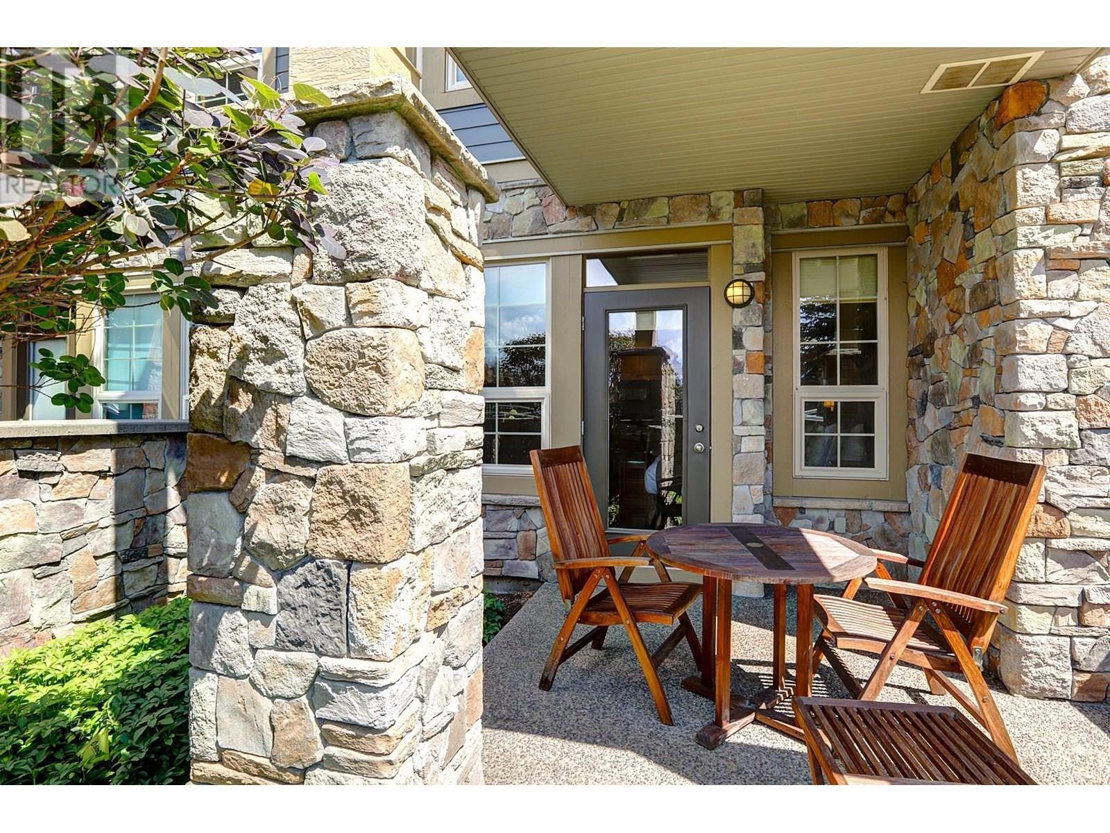 












107 Village Centre Court Unit# 116

,
Vernon,







British Columbia
V1H1Y8

