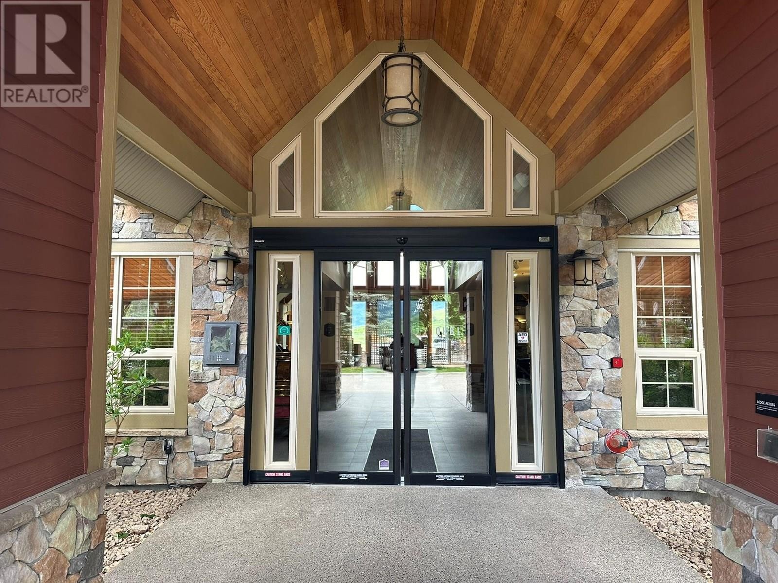 












107 Village Centre Court Unit# 116

,
Vernon,







British Columbia
V1H1Y8

