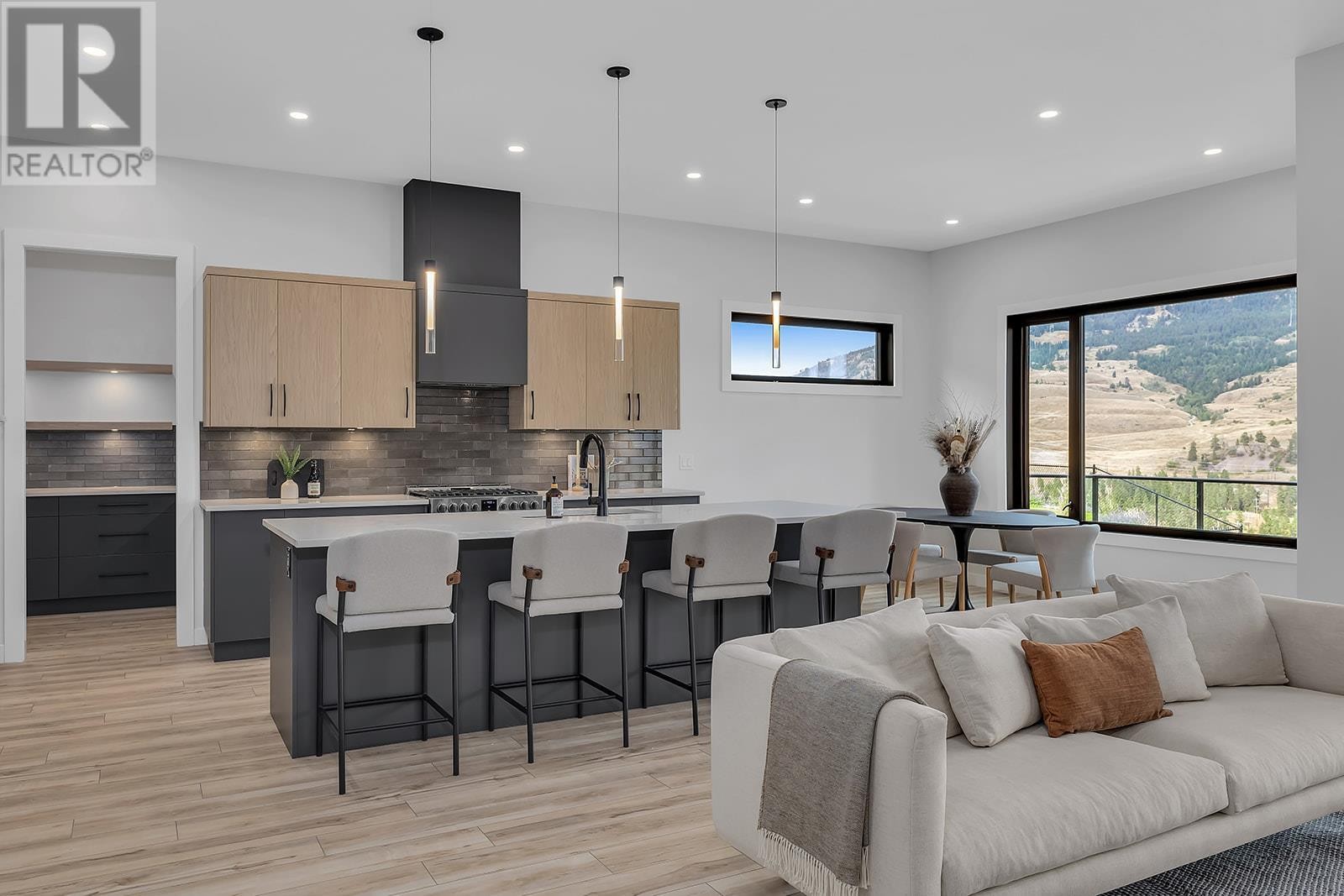 












771 Carnoustie Drive

,
Kelowna,




British Columbia
V1P0A3

