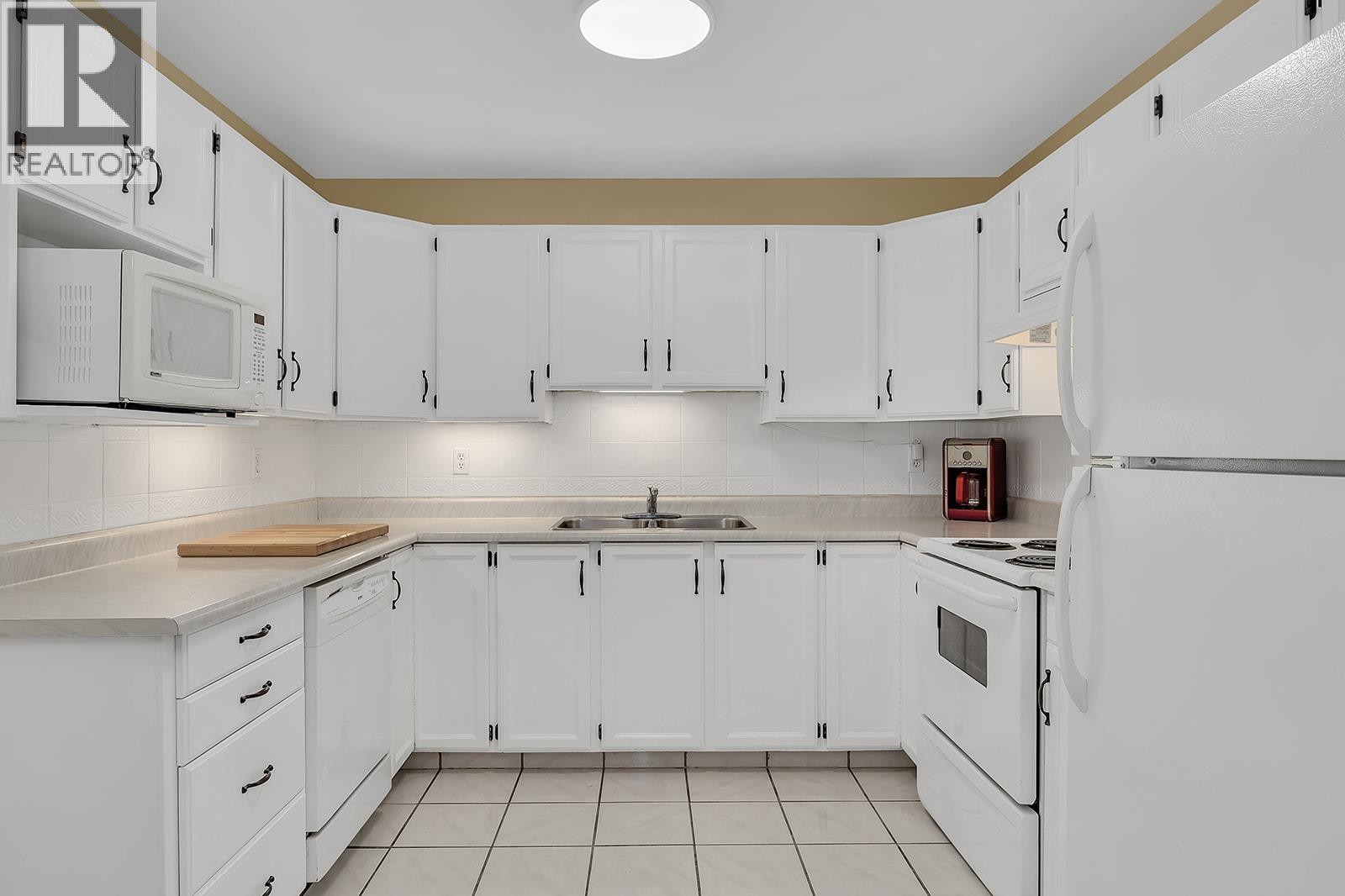 












7841 97 Highway Unit# 107-3

,
Lake Country,




British Columbia
V4V1E7

