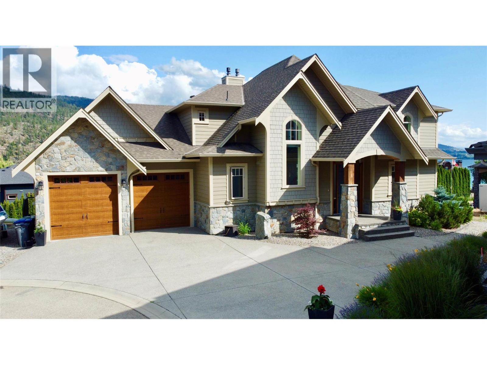 












18451 Crystal Waters Road Unit# 16

,
Lake Country,




British Columbia
V4V2G2

