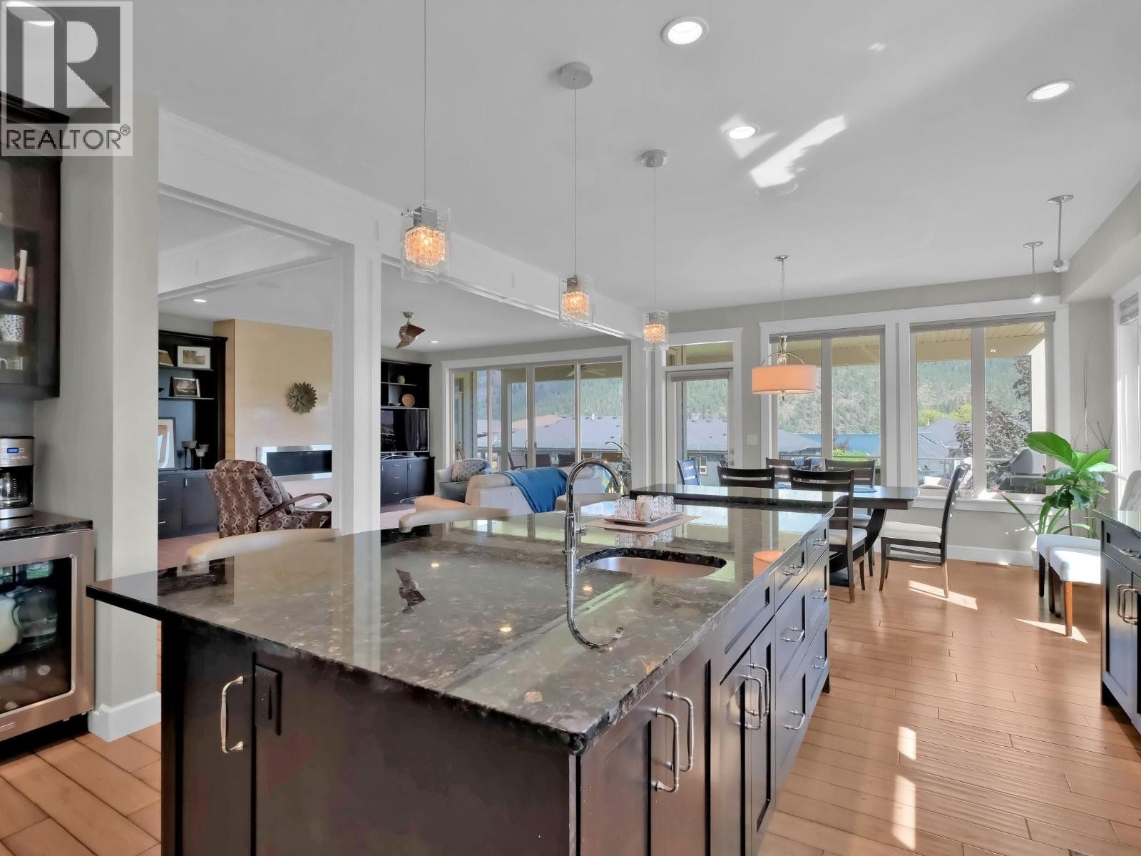 












18451 Crystal Waters Road Unit# 16

,
Lake Country,




British Columbia
V4V2G2

