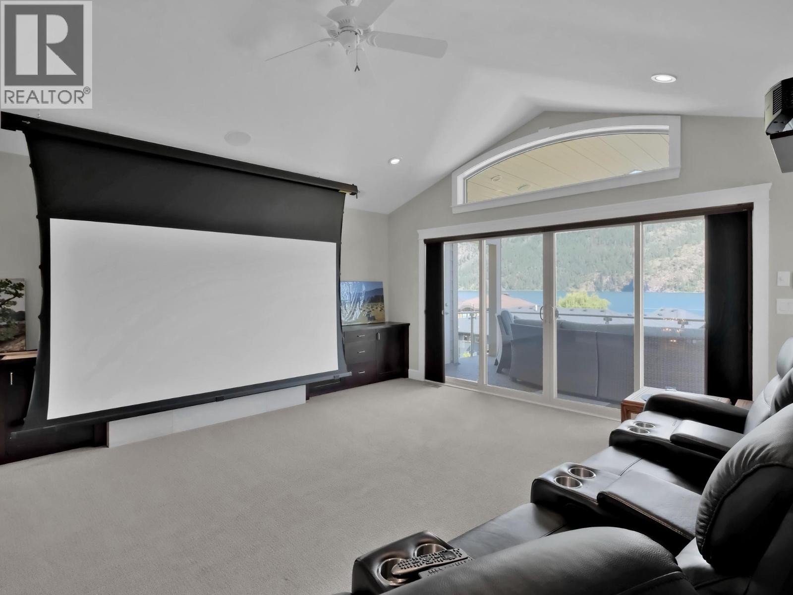 












18451 Crystal Waters Road Unit# 16

,
Lake Country,




British Columbia
V4V2G2

