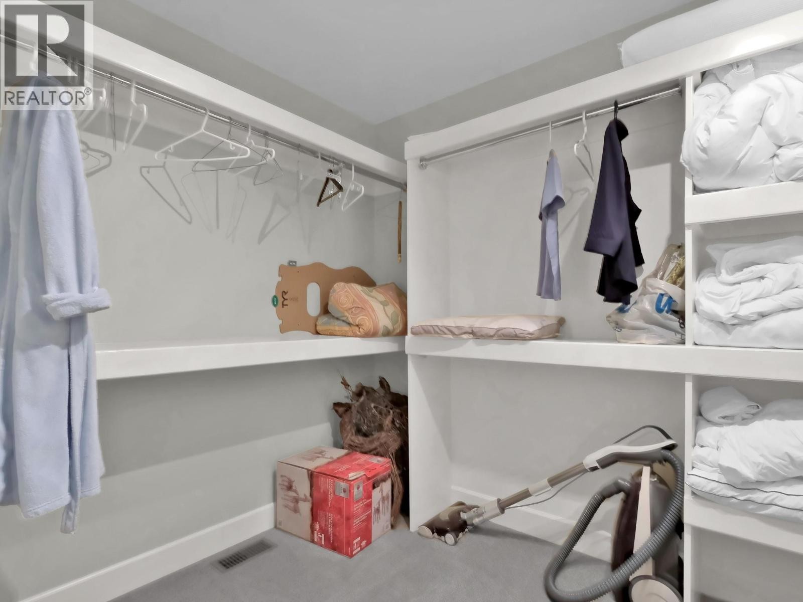 












18451 Crystal Waters Road Unit# 16

,
Lake Country,




British Columbia
V4V2G2

