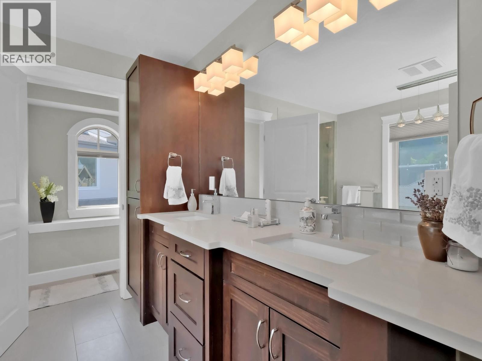 












18451 Crystal Waters Road Unit# 16

,
Lake Country,




British Columbia
V4V2G2

