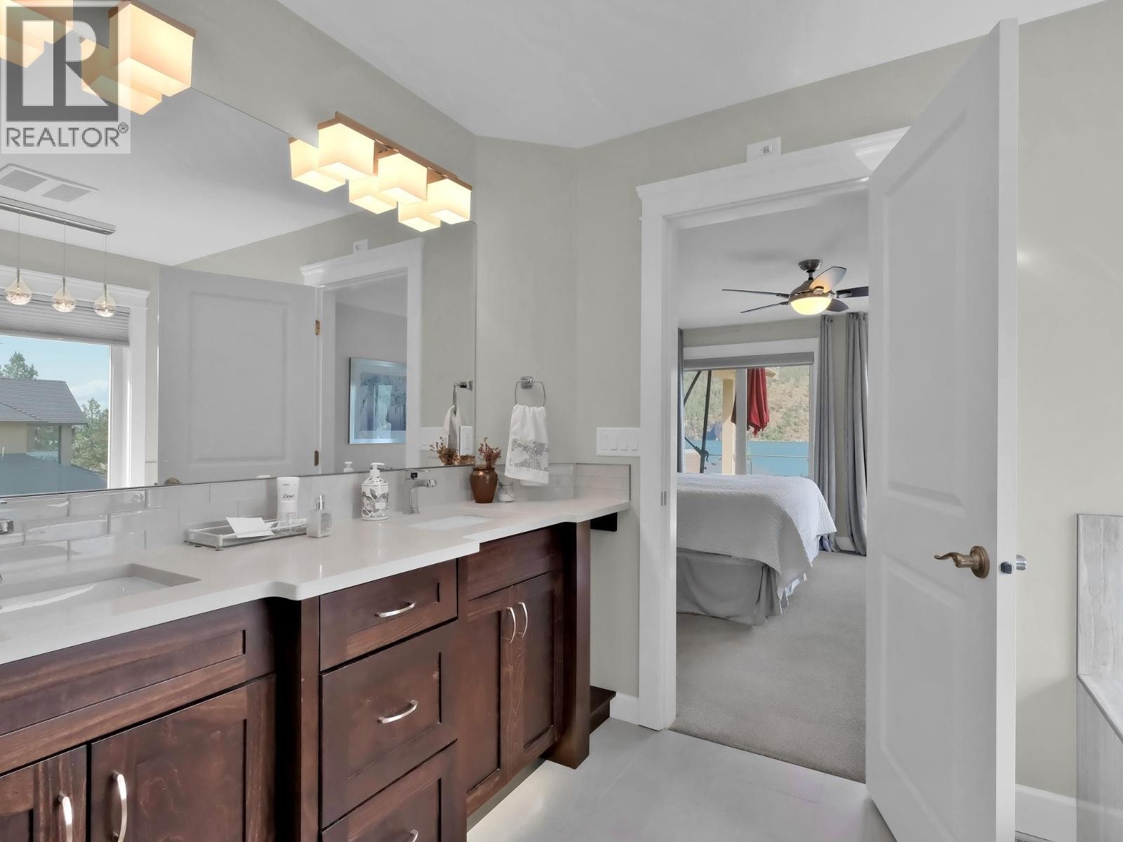 












18451 Crystal Waters Road Unit# 16

,
Lake Country,




British Columbia
V4V2G2

