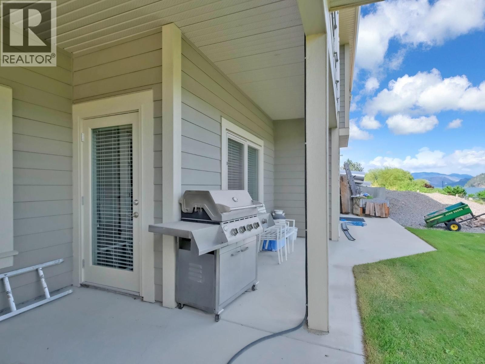 












18451 Crystal Waters Road Unit# 16

,
Lake Country,




British Columbia
V4V2G2

